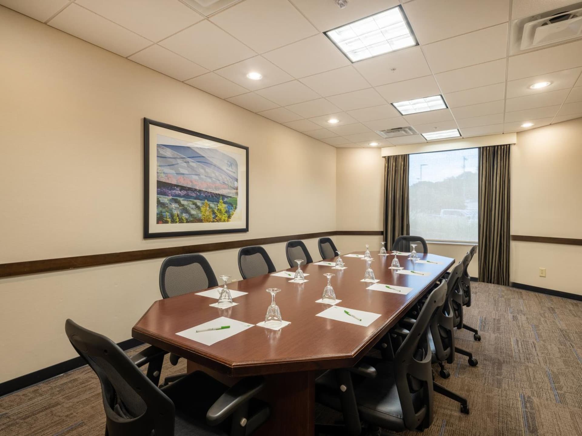 Holiday Inn Greensboro Coliseum by IHG gallery photo in Greensboro, NC — image 31