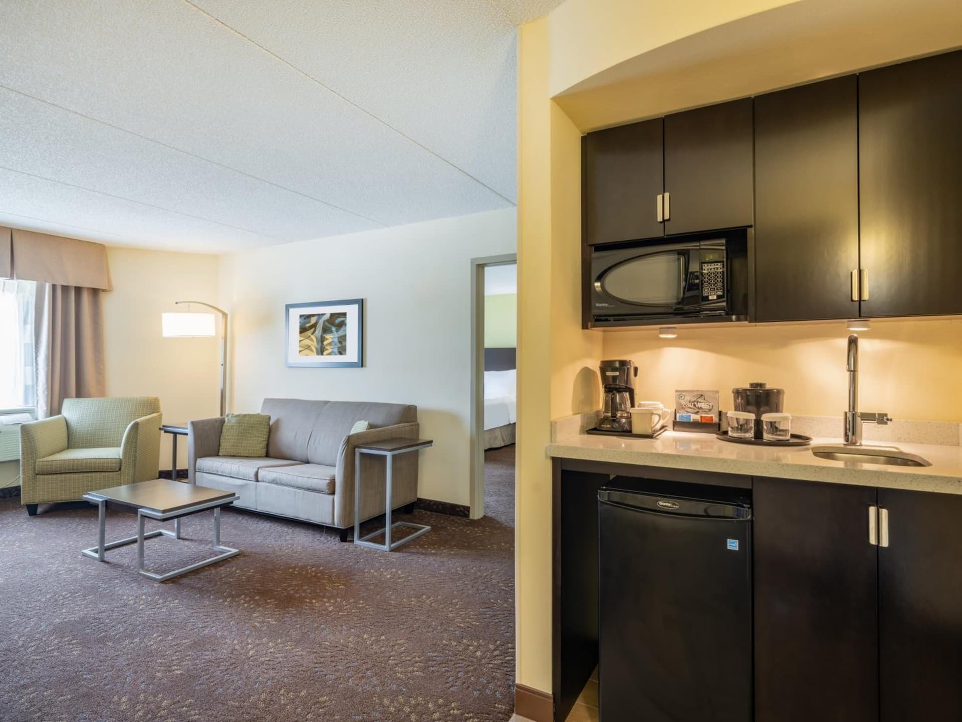 Holiday Inn Greensboro Coliseum by IHG interior in Greensboro, NC — gallery photo 2
