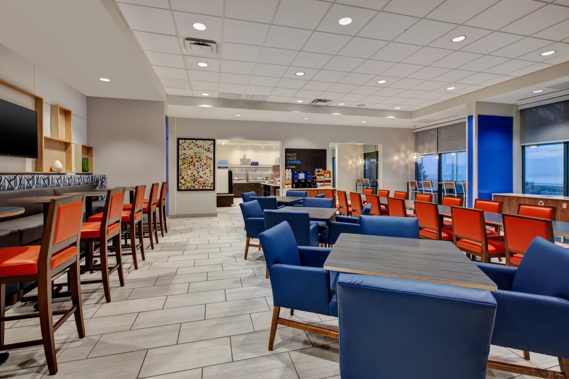 Holiday Inn Express & Suites VA Beach Oceanfront by IHG gallery photo in Virginia Beach, VA — image 25
