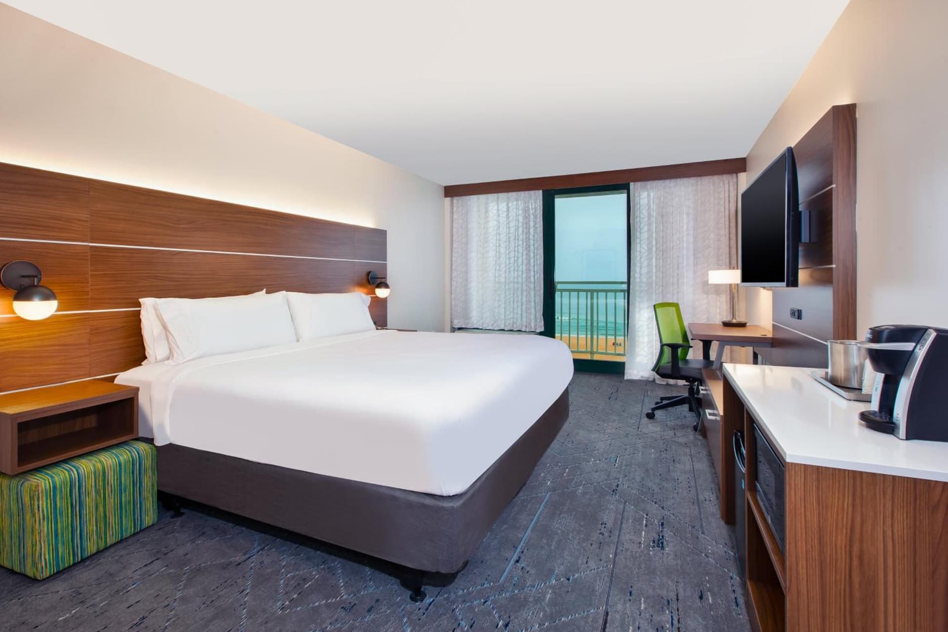 Holiday Inn Express & Suites VA Beach Oceanfront by IHG property views in Virginia Beach, VA — gallery photo 3