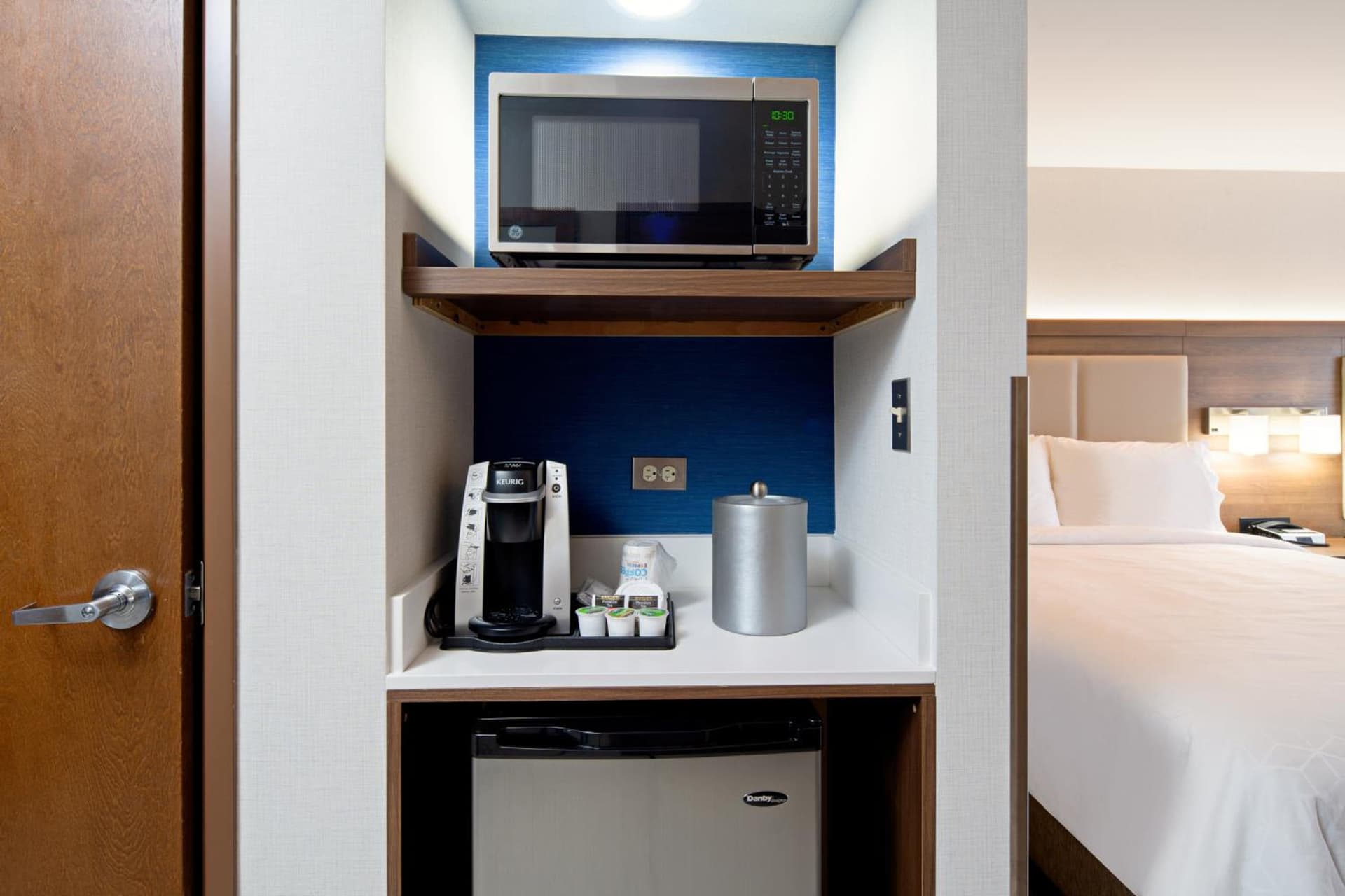 Holiday Inn Express Hotel & Suites Atascadero by IHG gallery photo in Atascadero, CA — image 6