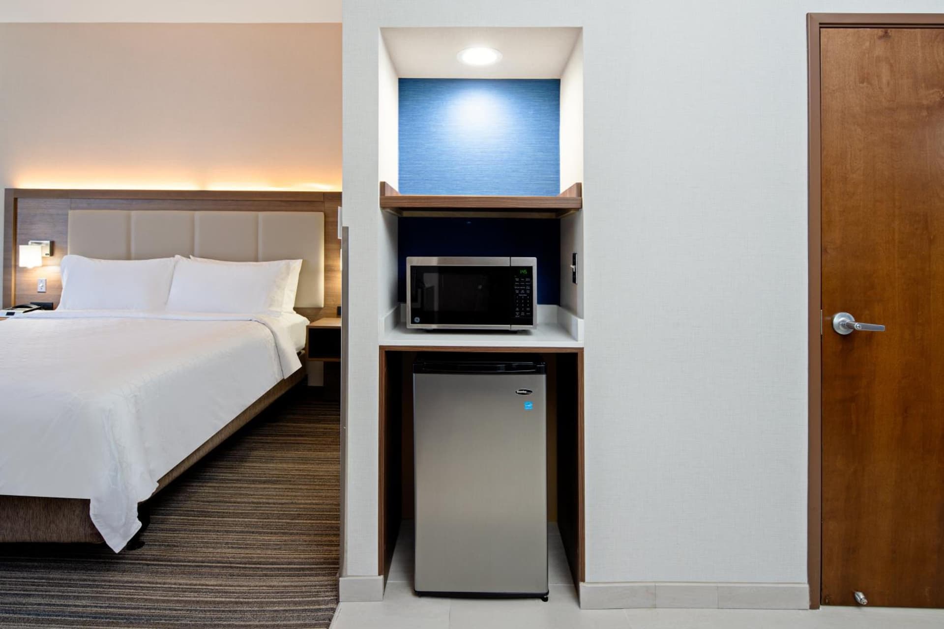 Holiday Inn Express Hotel & Suites Atascadero by IHG gallery photo in Atascadero, CA — image 63