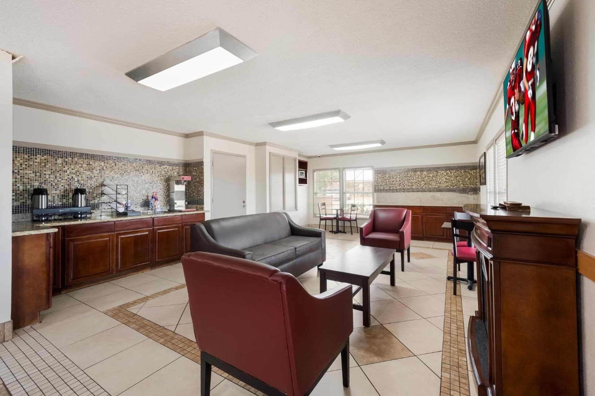 Red Roof Inn College Station gallery photo in College Station, TX — image 19