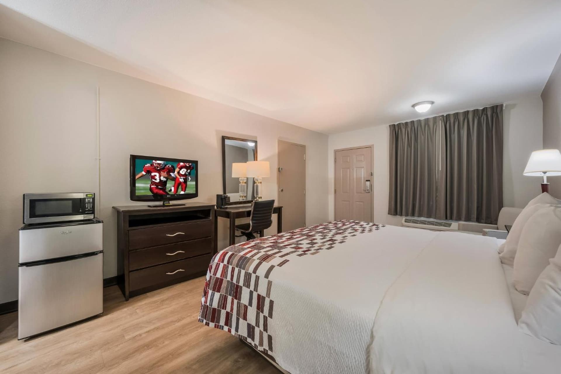 Red Roof Inn College Station gallery photo in College Station, TX — image 18