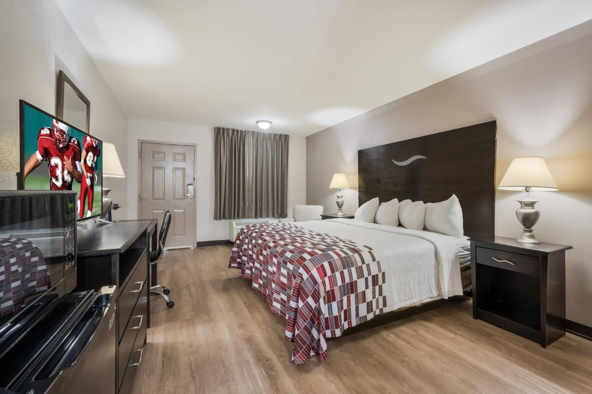 Red Roof Inn College Station gallery photo in College Station, TX — image 17