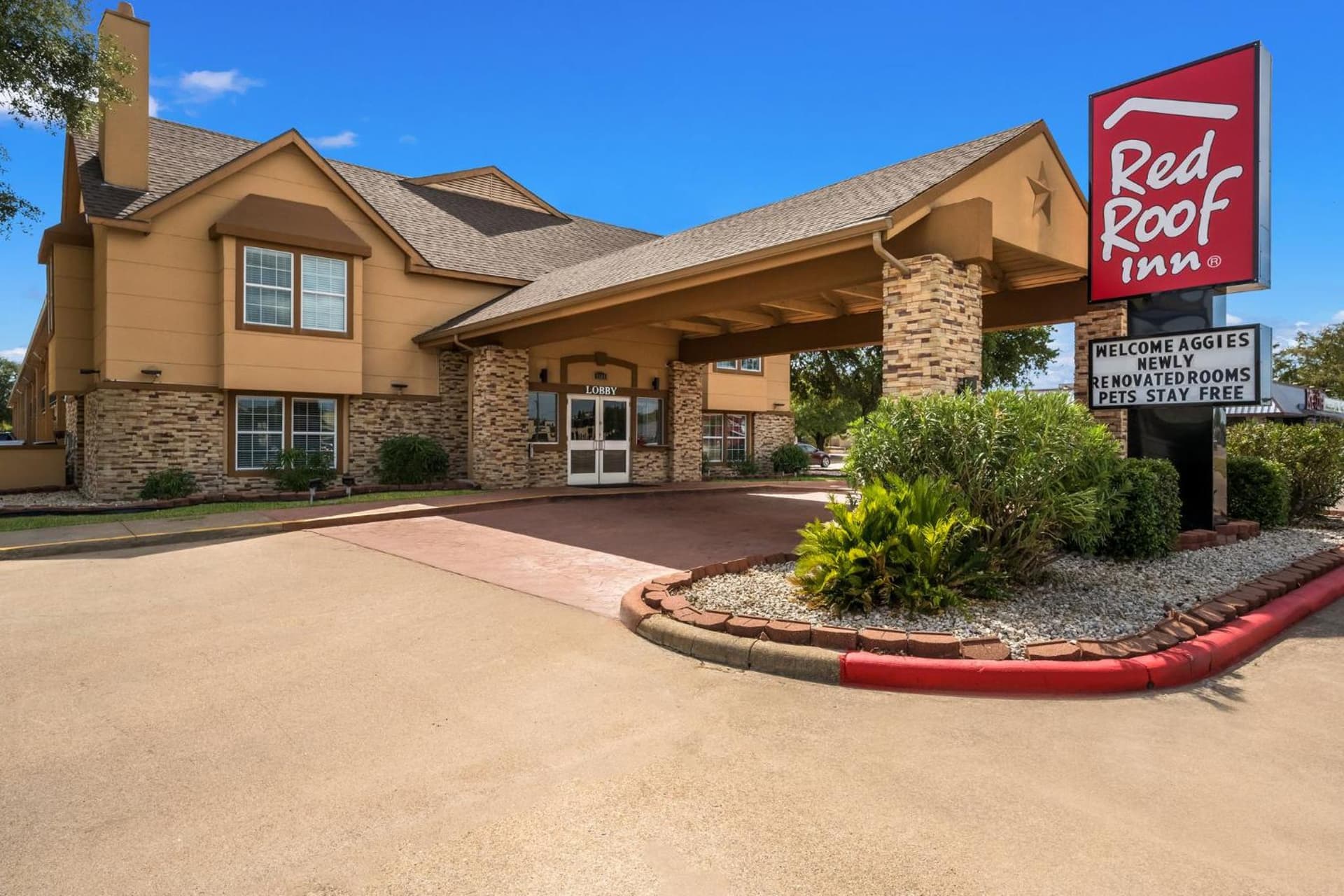 Red Roof Inn College Station gallery photo in College Station, TX — image 11