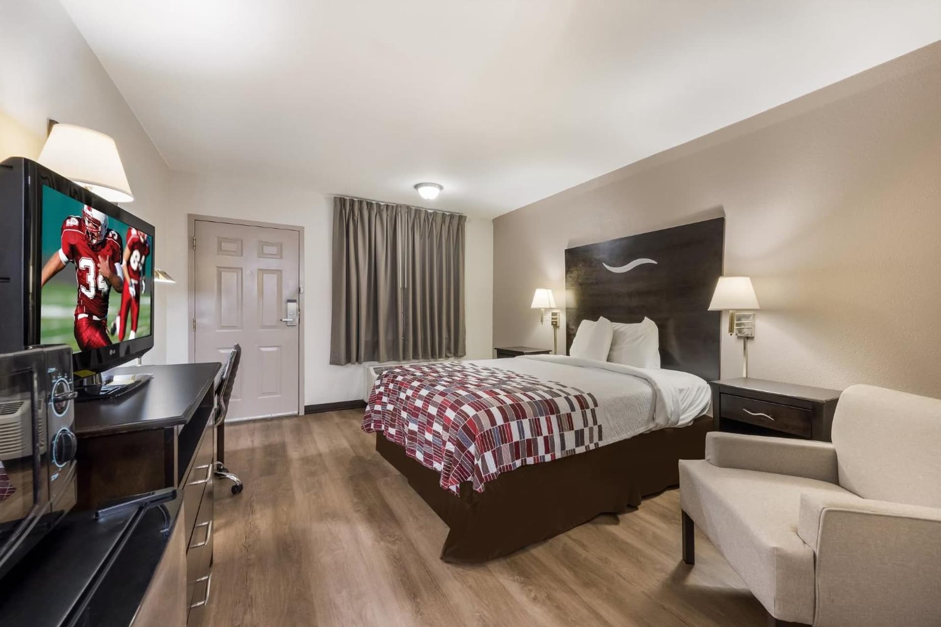 Red Roof Inn College Station gallery photo in College Station, TX — image 25