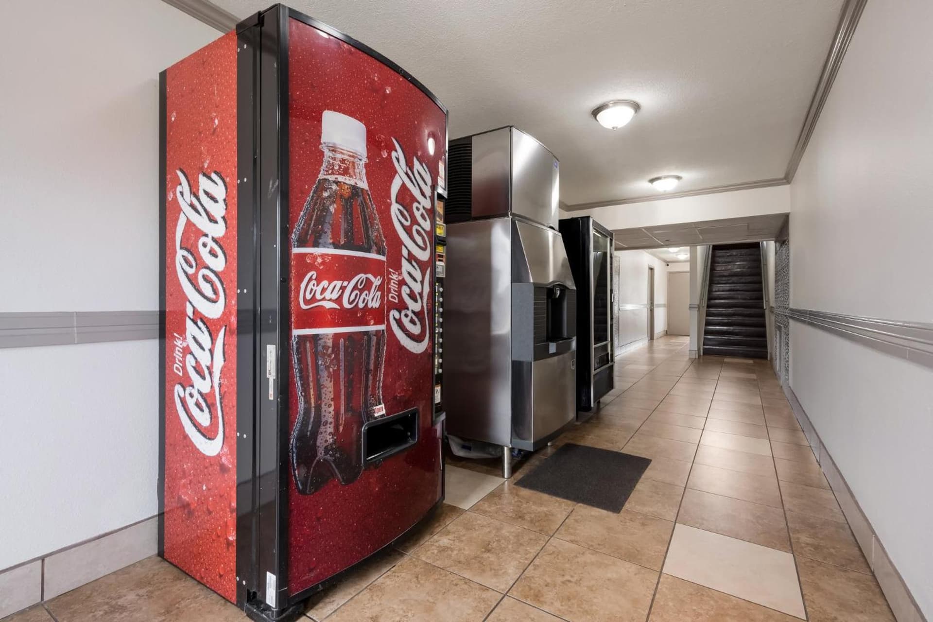 Red Roof Inn College Station gallery photo in College Station, TX — image 6