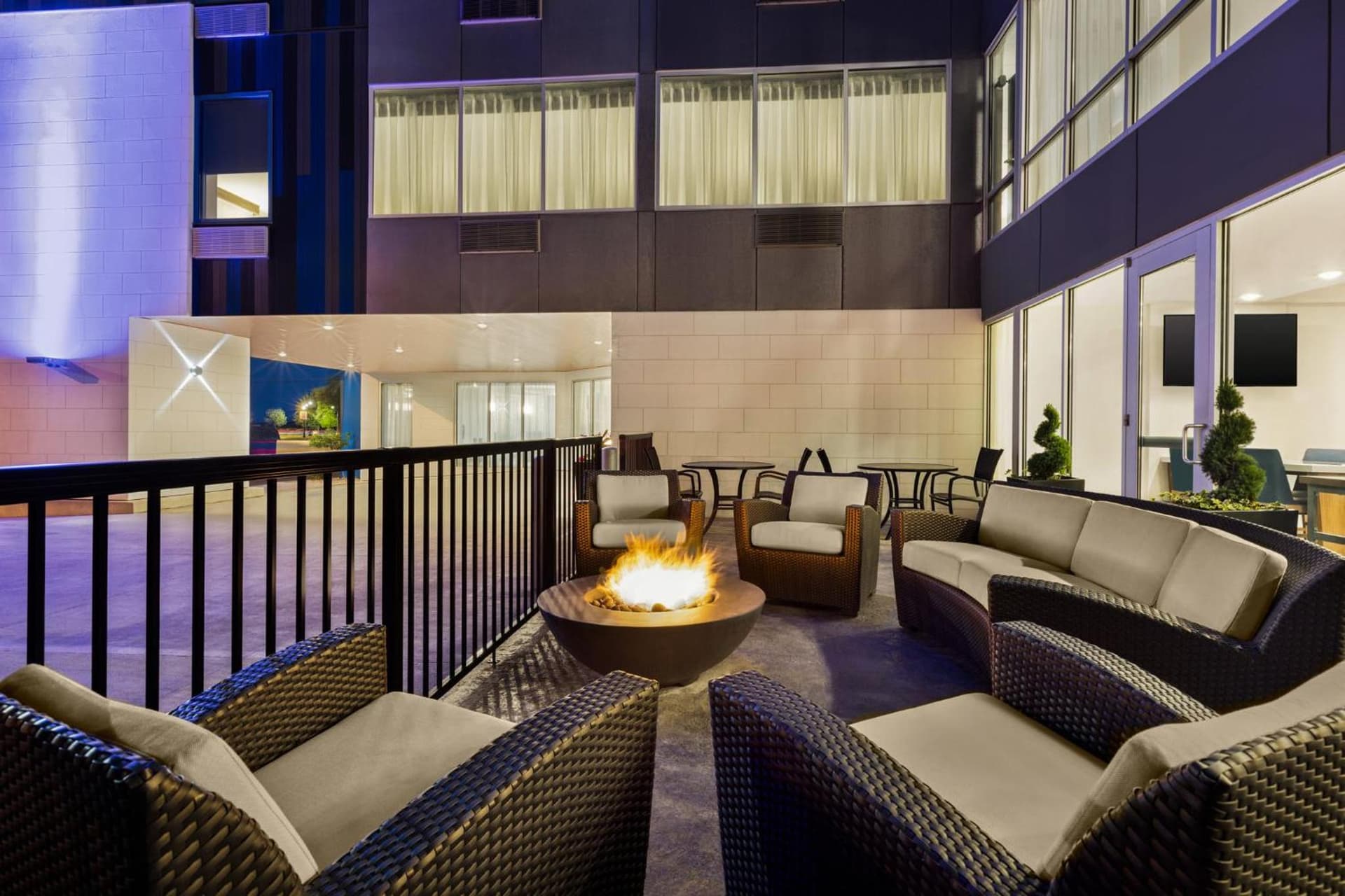 Holiday Inn Express & Suites Evansville Downtown by IHG gallery photo in Evansville, IN — image 30