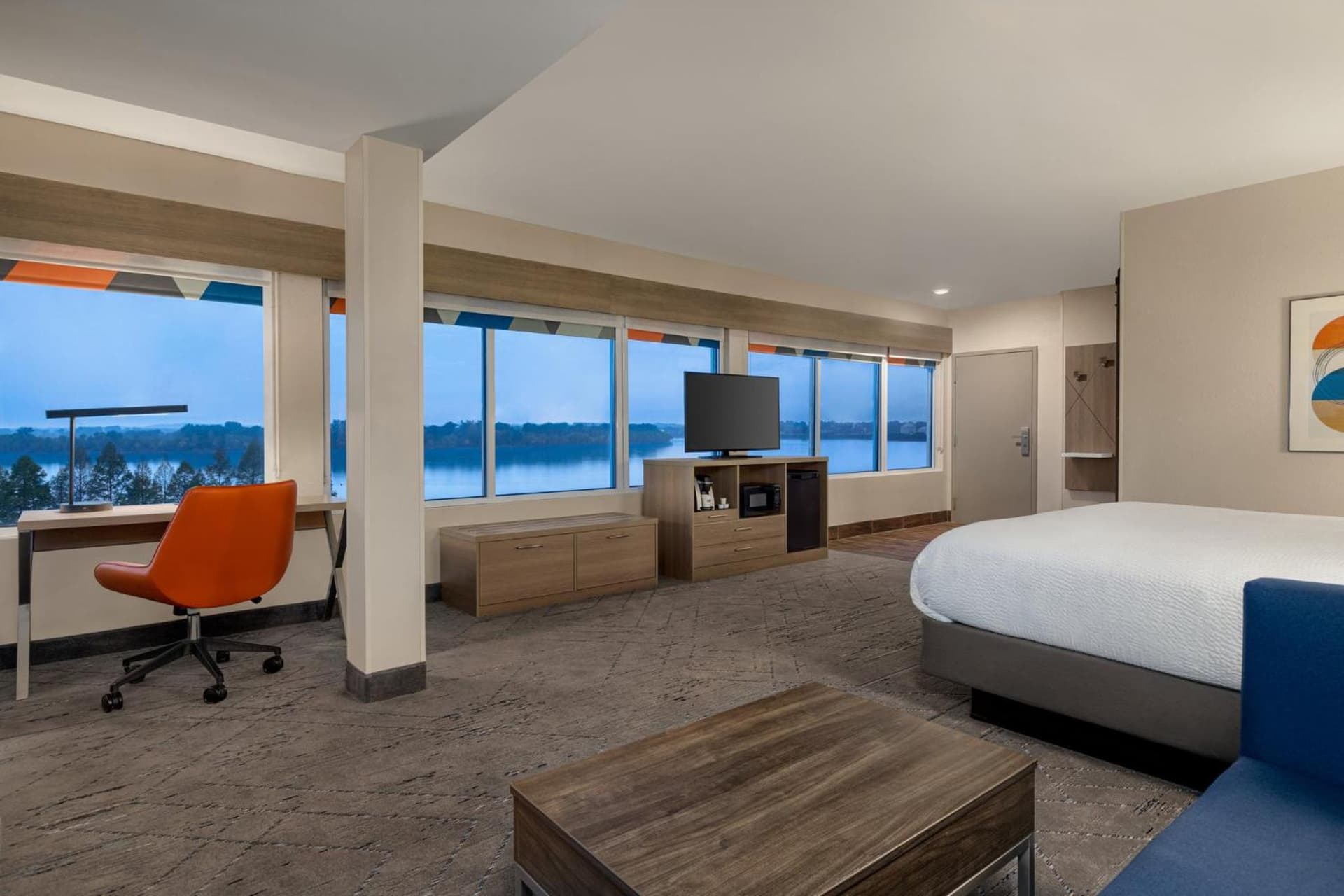 Holiday Inn Express & Suites Evansville Downtown by IHG gallery photo in Evansville, IN — image 7