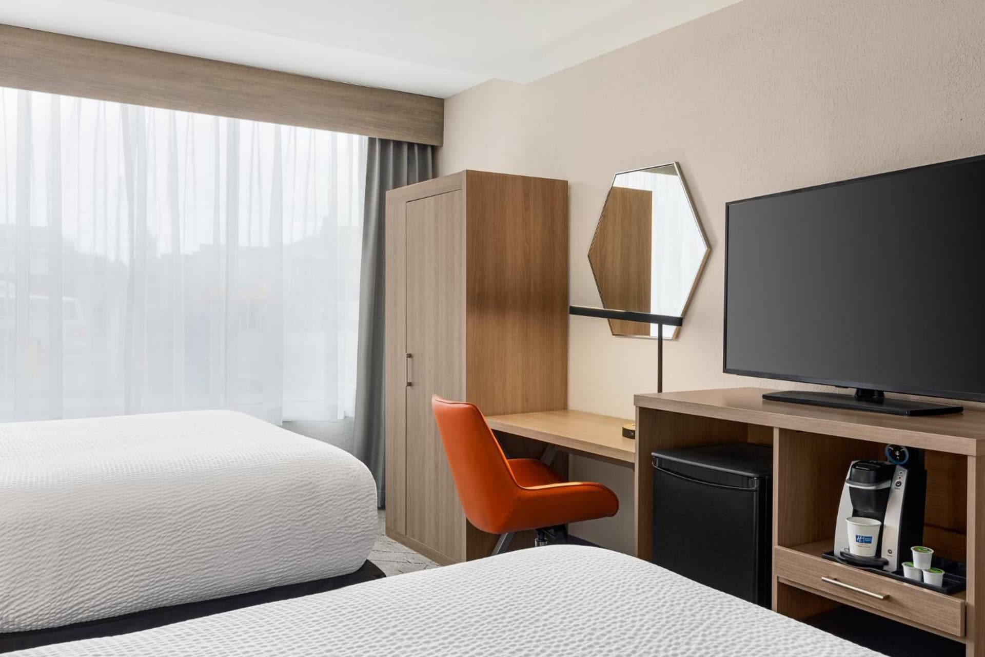 Holiday Inn Express & Suites Evansville Downtown by IHG gallery photo in Evansville, IN — image 4
