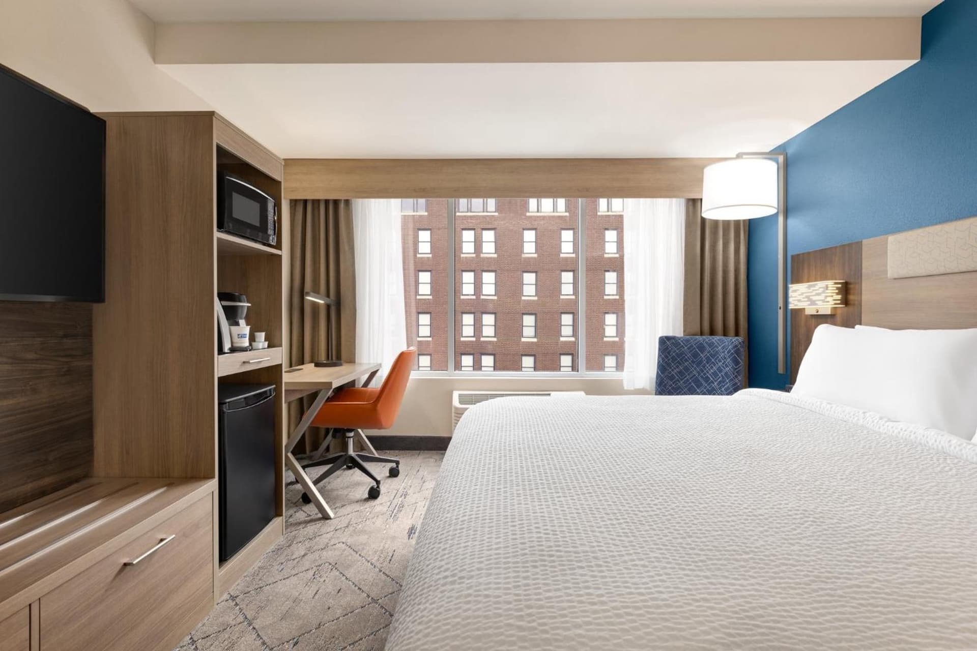 Holiday Inn Express & Suites Evansville Downtown by IHG gallery photo in Evansville, IN — image 36