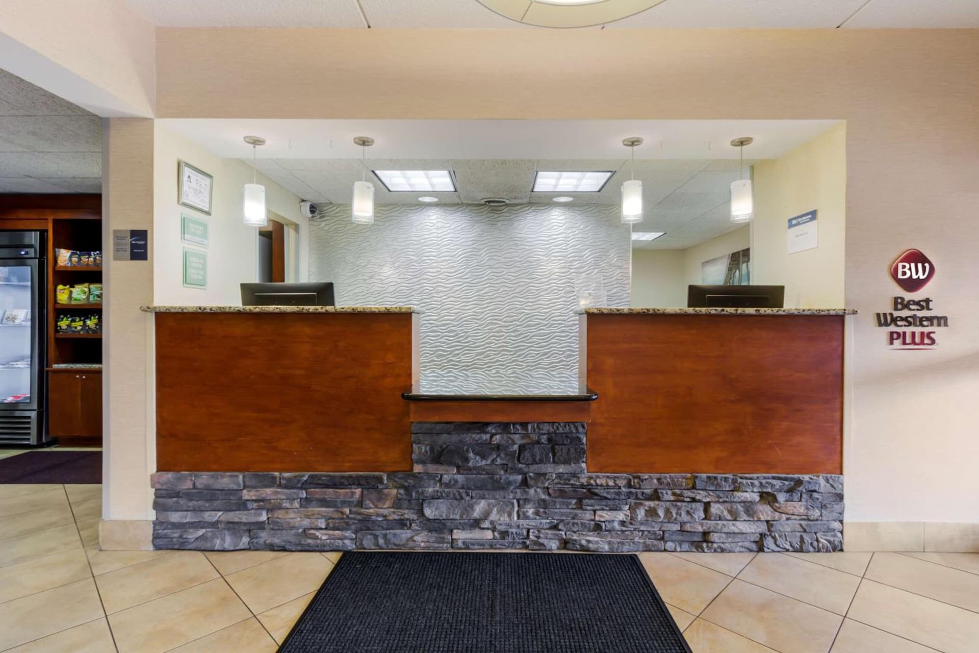 Best Western Plus Wilmington / Wrightsville Beach gallery photo in Wilmington, NC — image 21