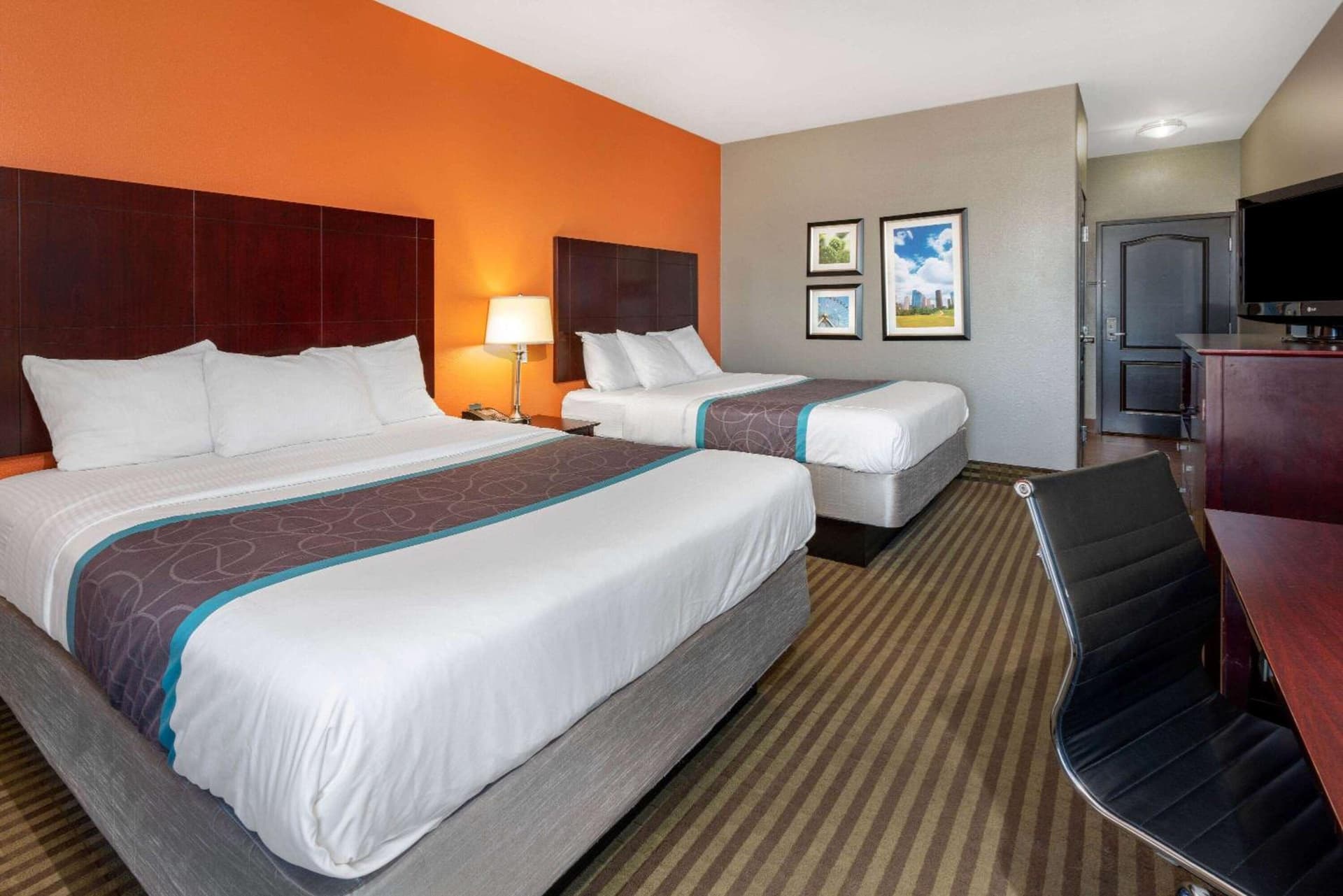 La Quinta by Wyndham Houston IAH Bush Intl Airport E gallery photo in Humble, TX — image 39