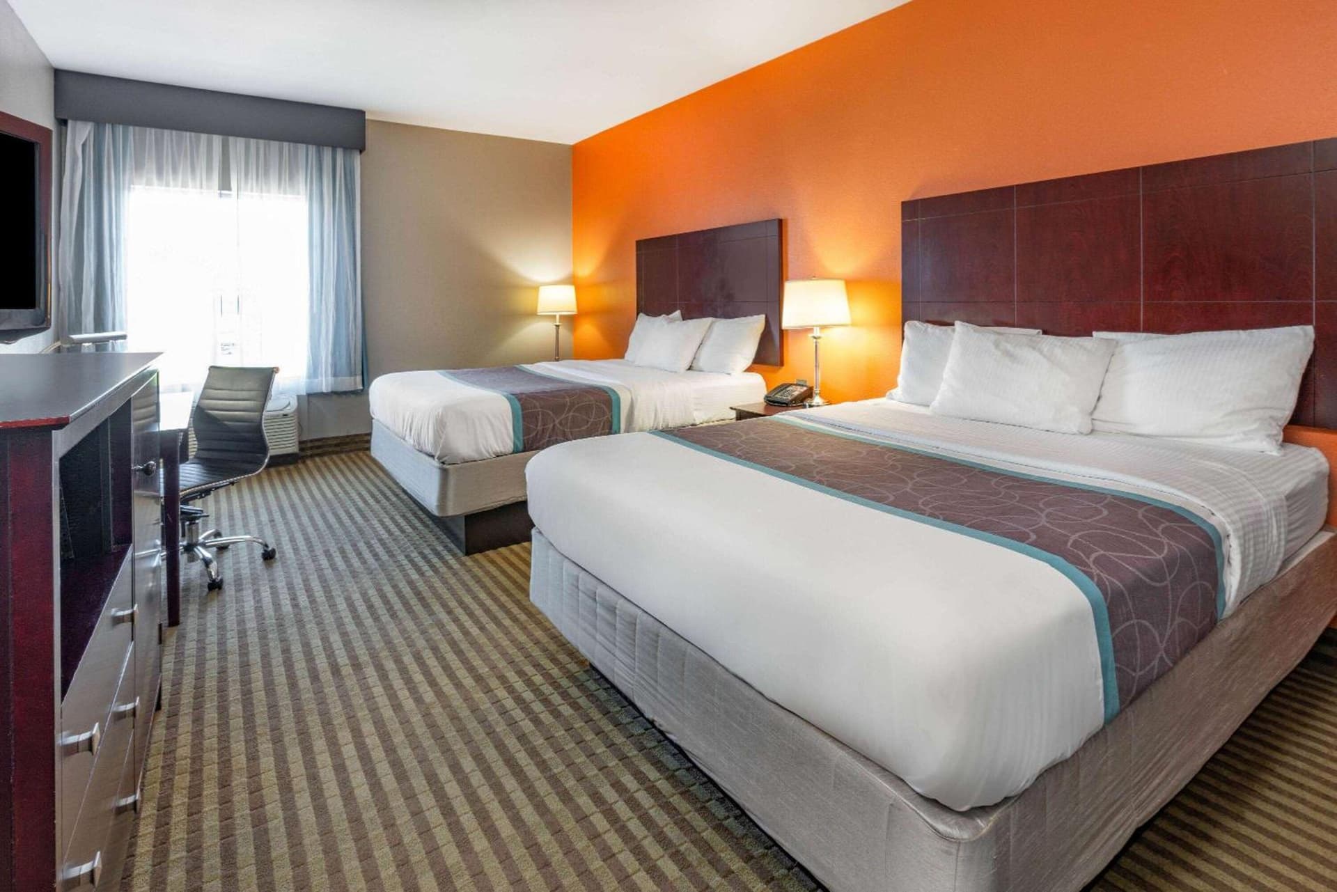 La Quinta by Wyndham Houston IAH Bush Intl Airport E gallery photo in Humble, TX — image 12