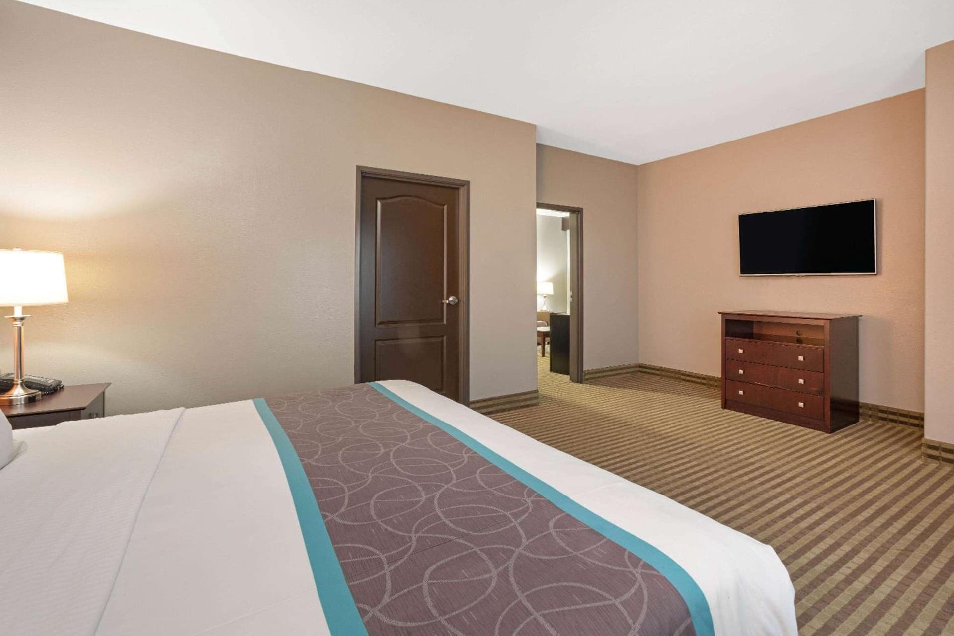 La Quinta by Wyndham Houston IAH Bush Intl Airport E gallery photo in Humble, TX — image 10