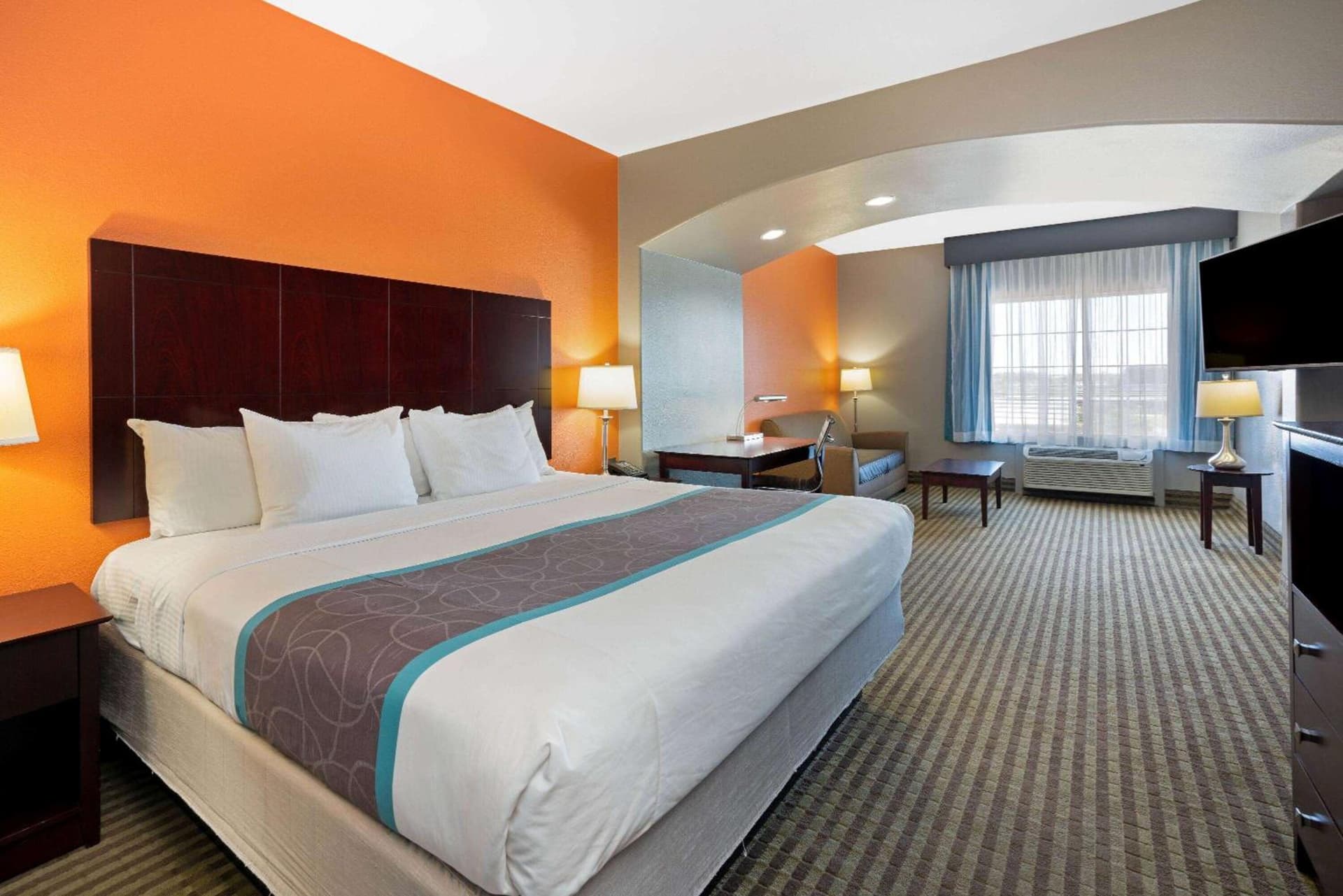 La Quinta by Wyndham Houston IAH Bush Intl Airport E gallery photo in Humble, TX — image 14