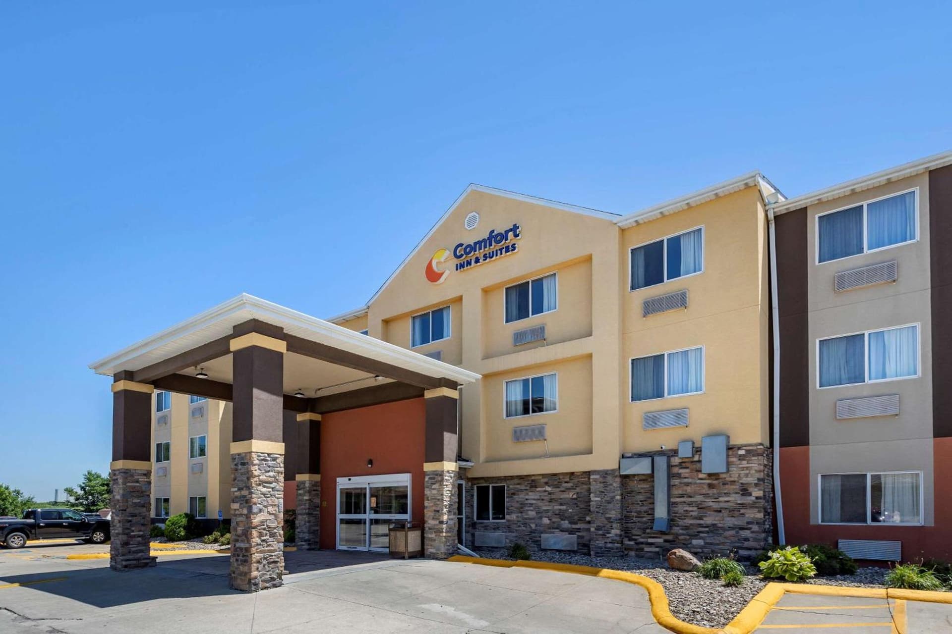 Comfort Inn & Suites Waterloo - Cedar Falls featured exterior or lobby in Waterloo, IA — similar hotel