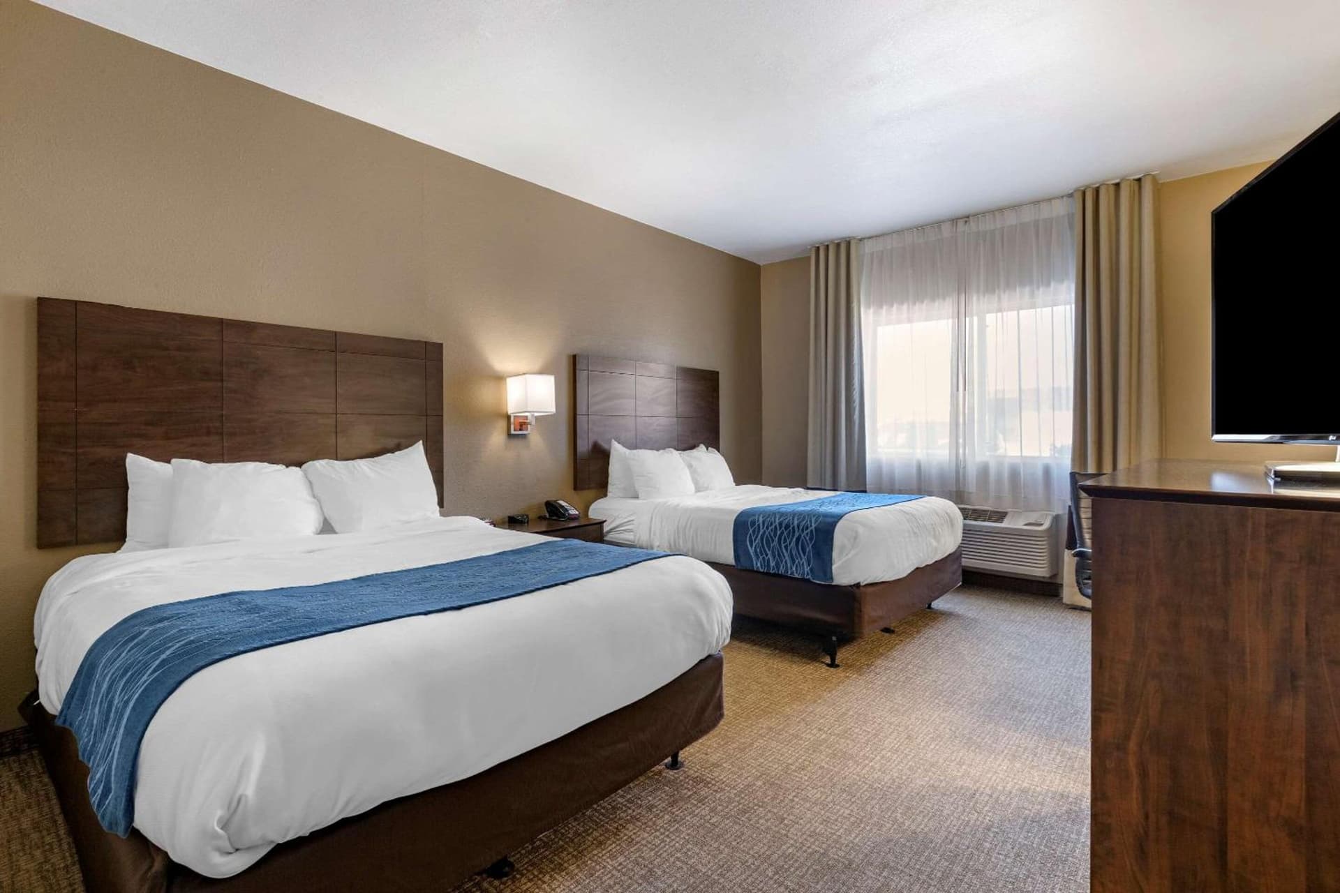 Comfort Inn & Suites Waterloo - Cedar Falls gallery photo in Waterloo, IA — image 14