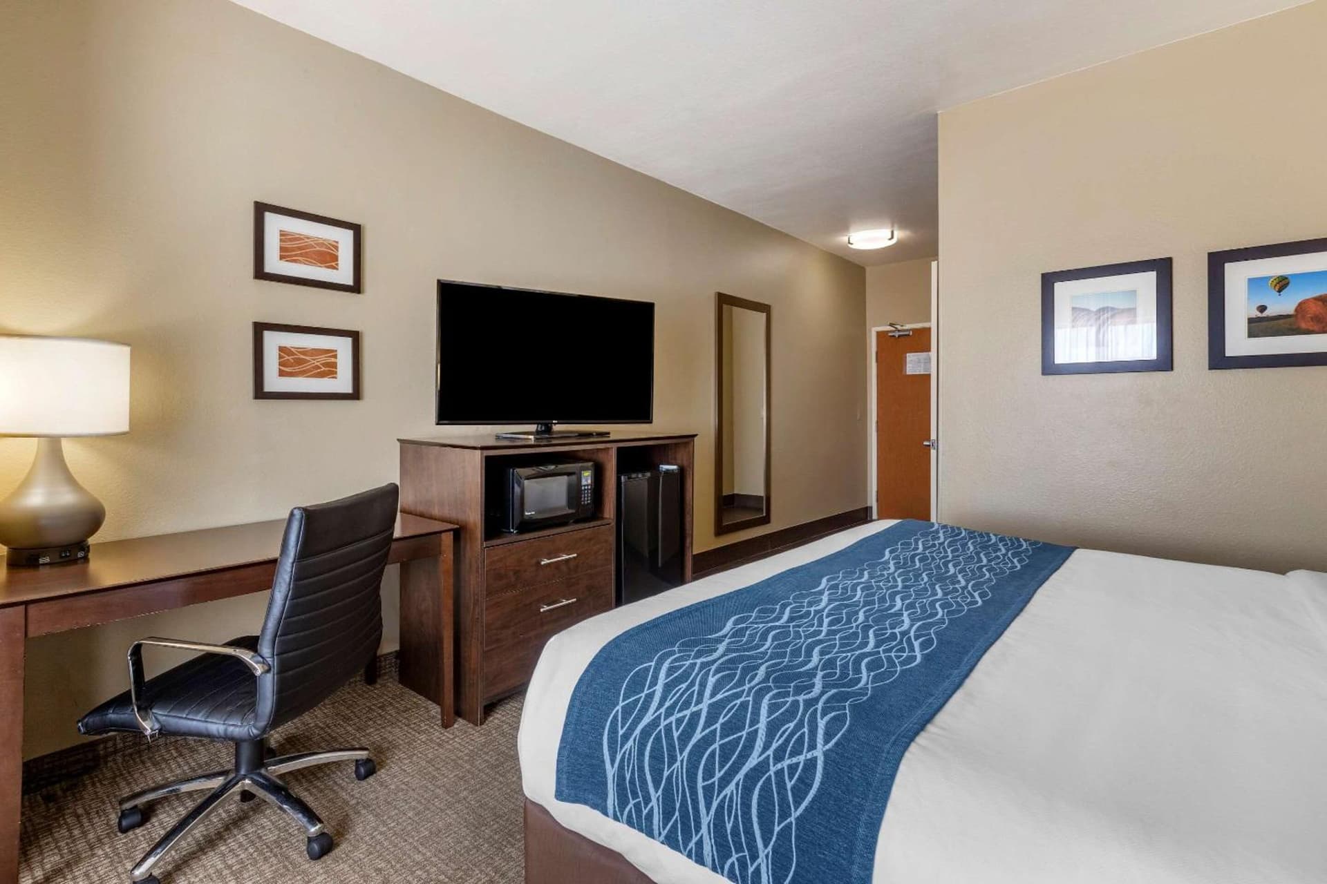 Comfort Inn & Suites Waterloo - Cedar Falls gallery photo in Waterloo, IA — image 12