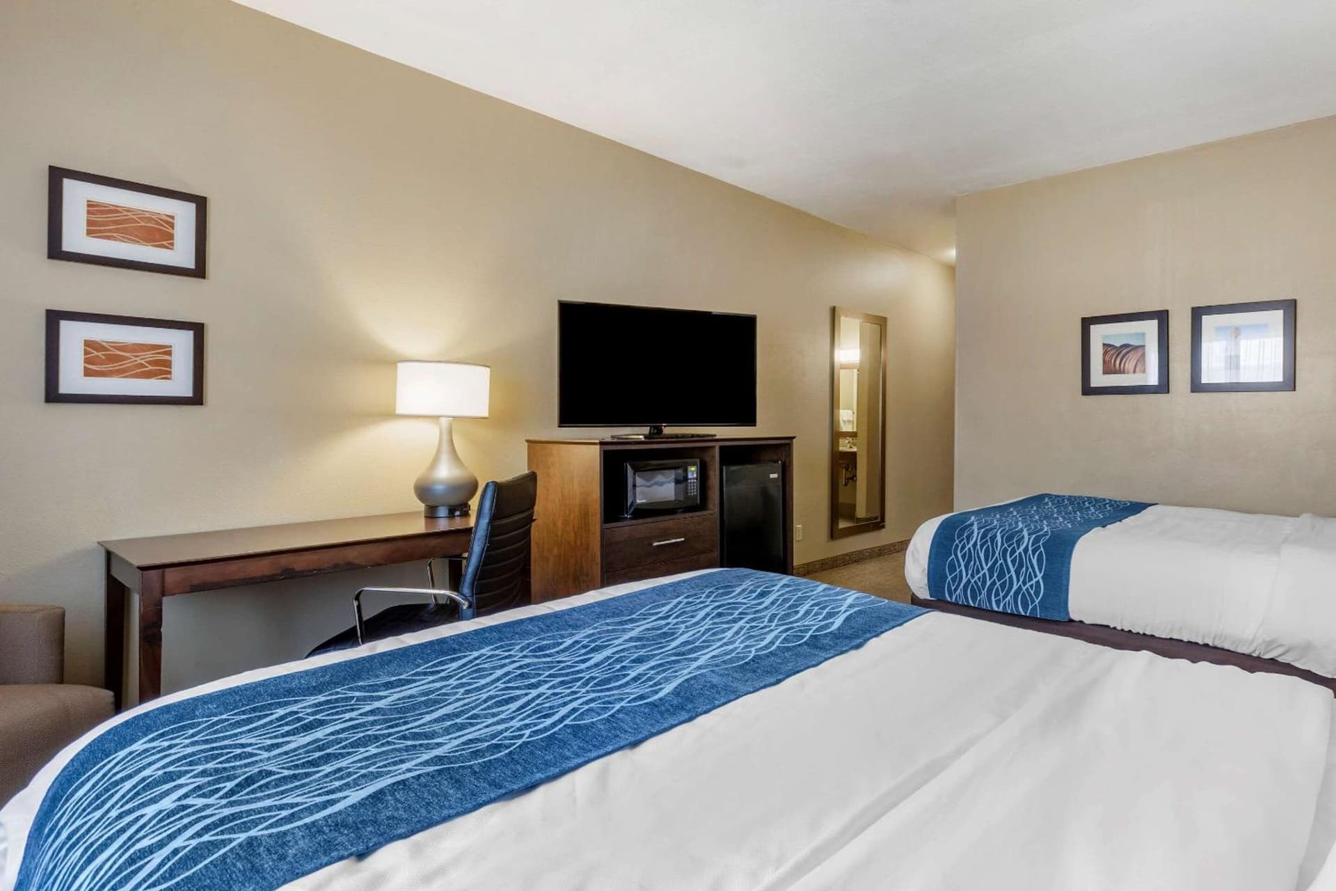 Comfort Inn & Suites Waterloo - Cedar Falls gallery photo in Waterloo, IA — image 26