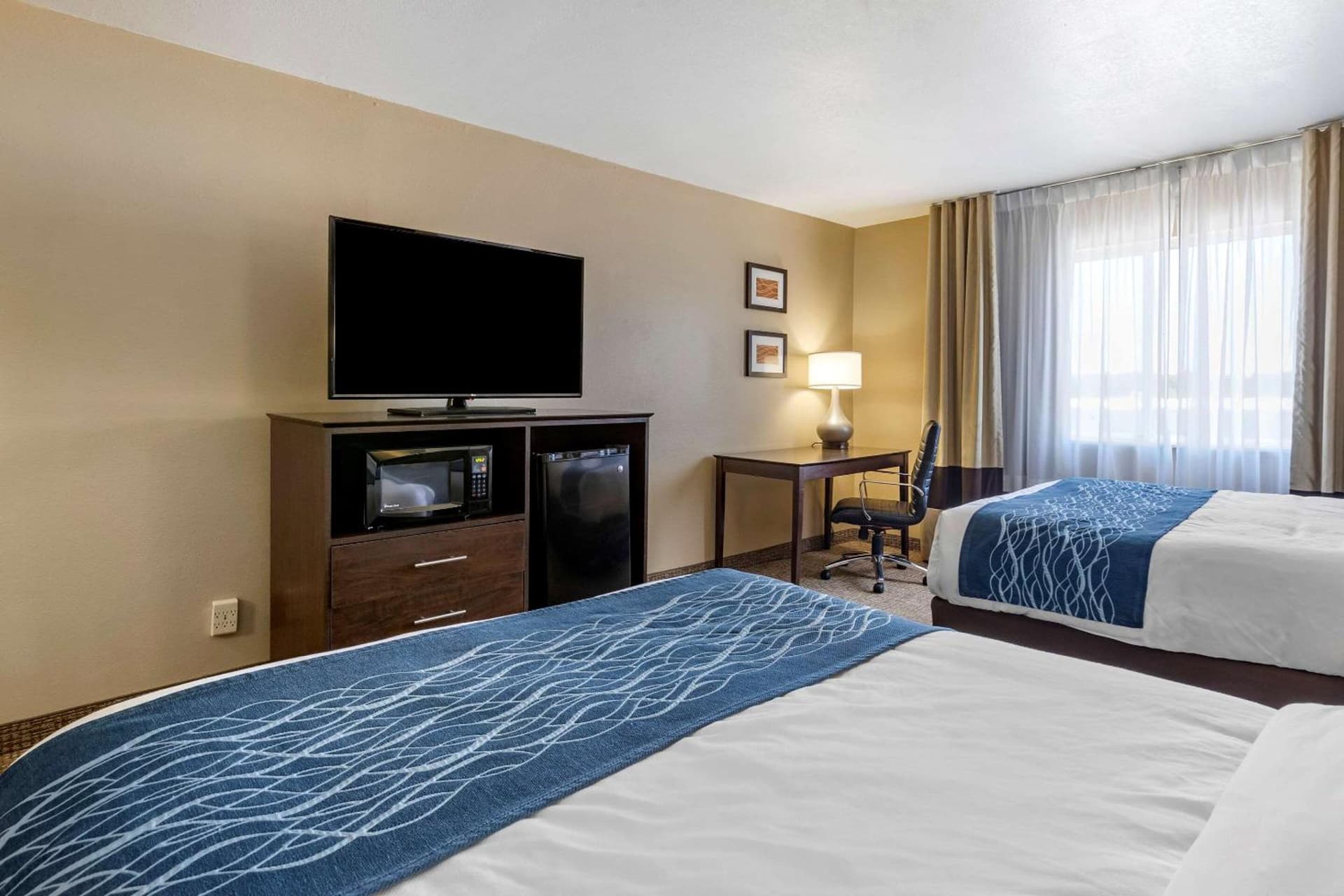 Comfort Inn & Suites Waterloo - Cedar Falls gallery photo in Waterloo, IA — image 11