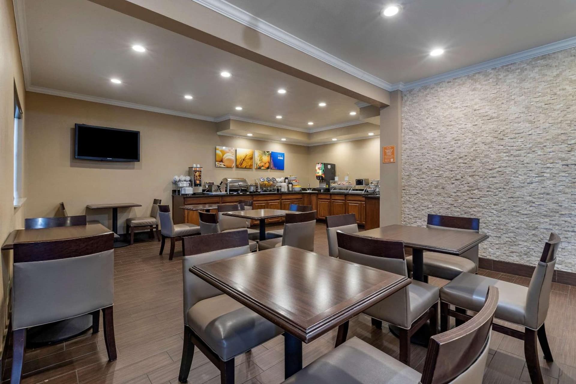 Comfort Inn & Suites Waterloo - Cedar Falls gallery photo in Waterloo, IA — image 4