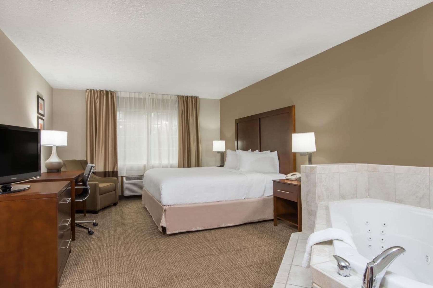 Wyndham Garden Hotel Cross Lanes Charleston interior in Charleston, WV — gallery photo 2