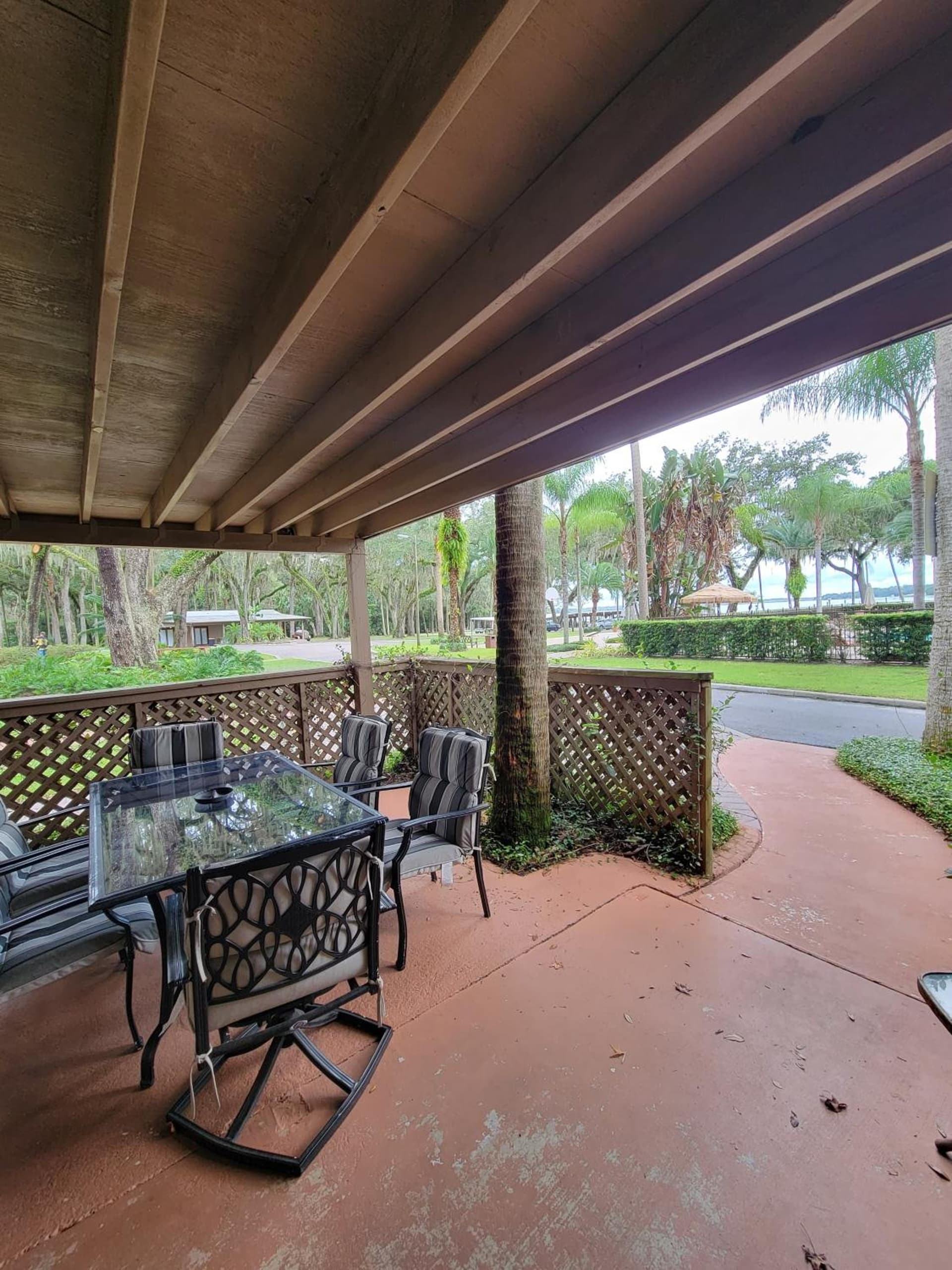 Tropical Marina & Resort on Lake Beresford — hotel in DeLand, Florida