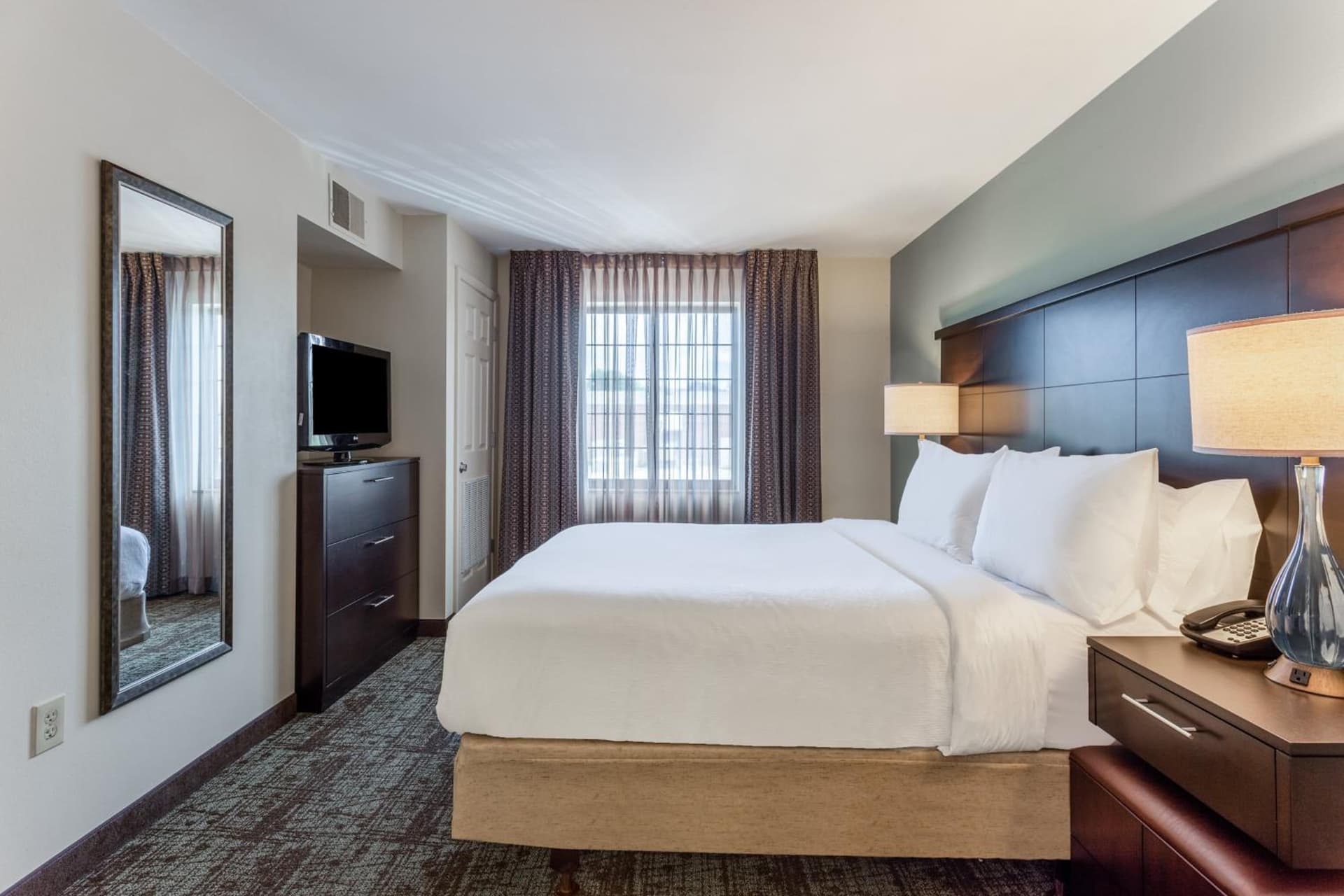 Staybridge Suites Davenport by IHG gallery photo in Bettendorf, IA — image 37
