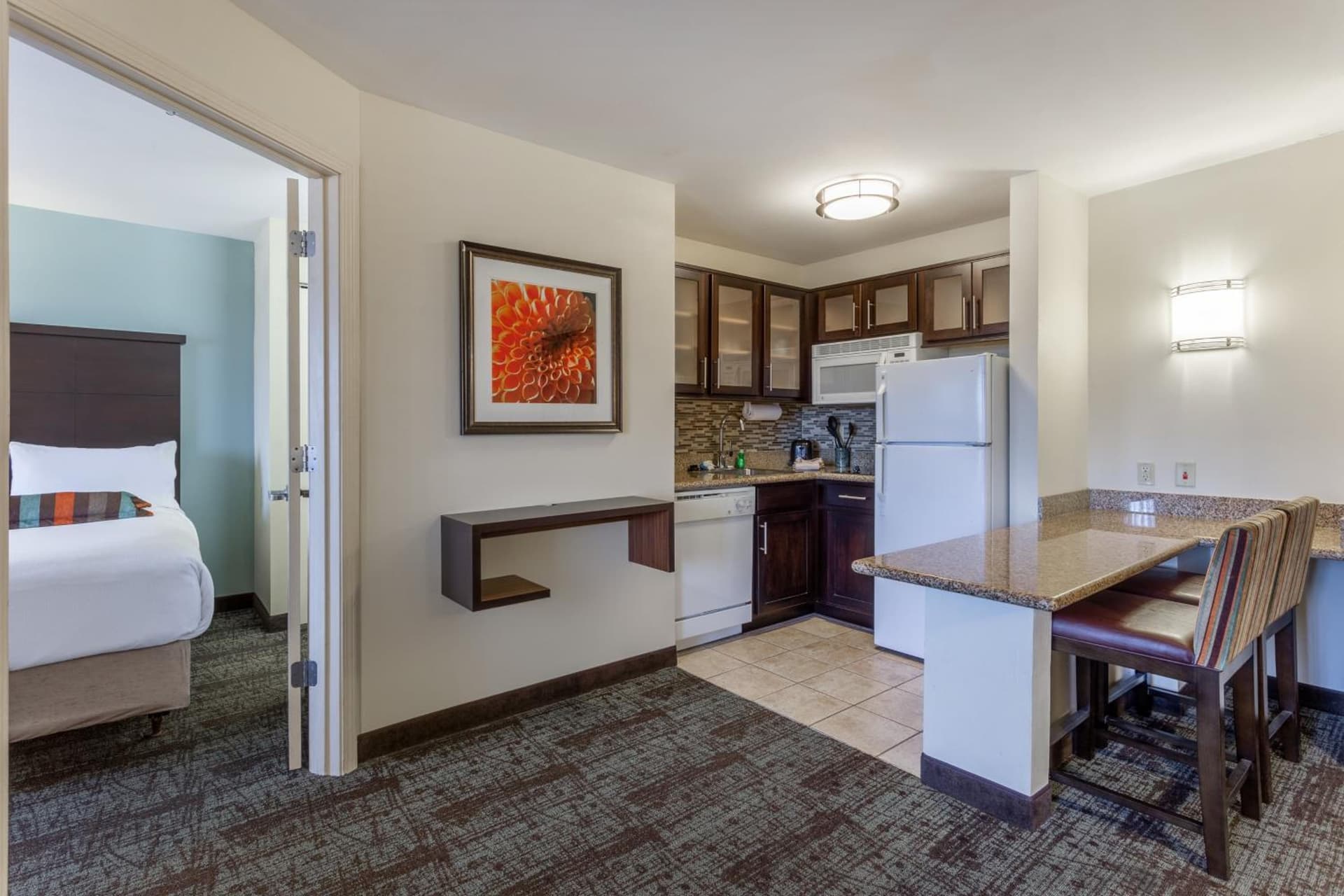 Staybridge Suites Davenport by IHG gallery photo in Bettendorf, IA — image 36