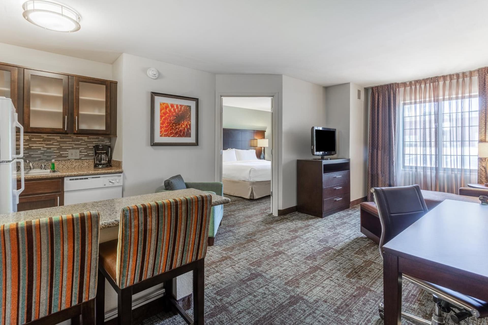 Staybridge Suites Davenport by IHG gallery photo in Bettendorf, IA — image 33