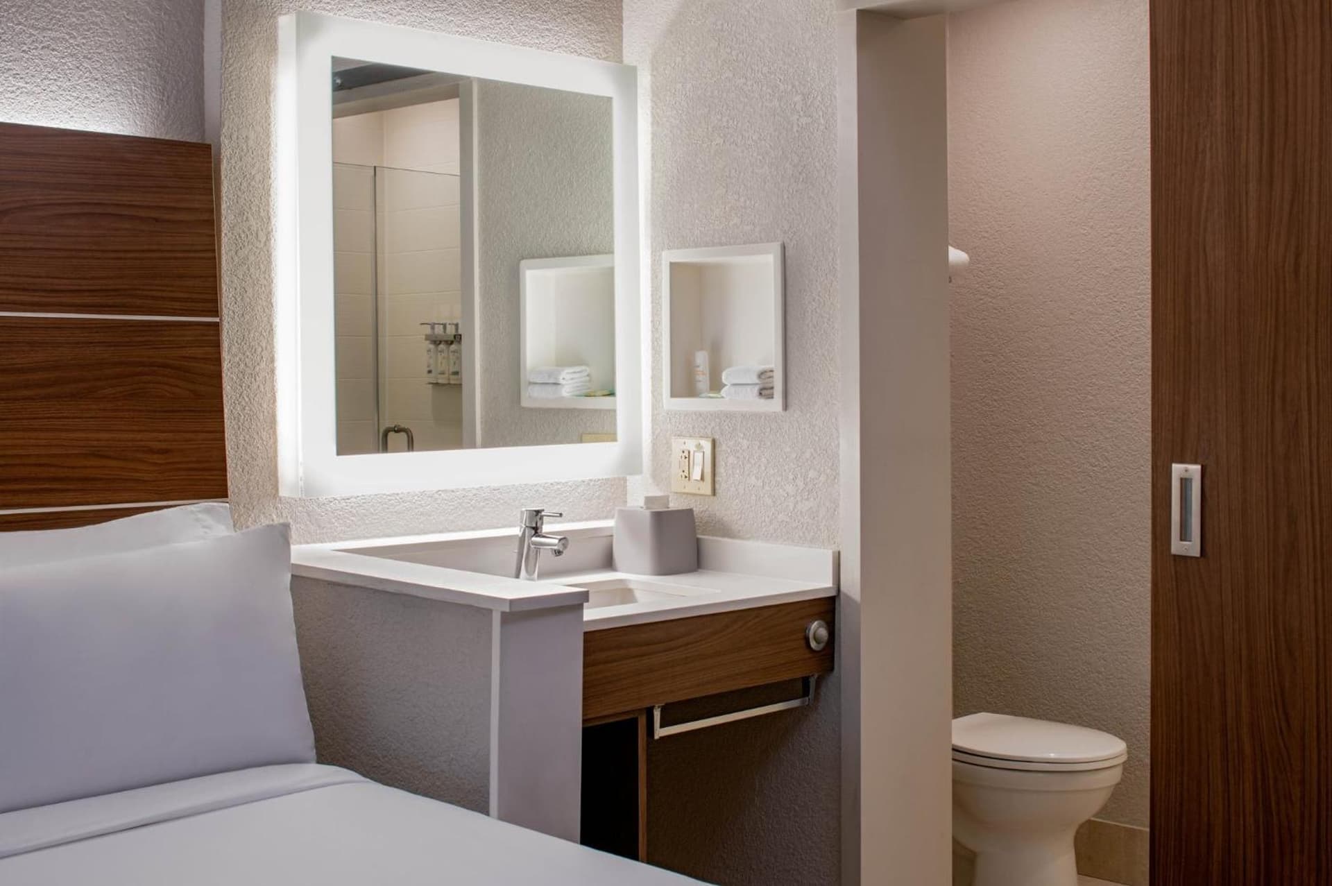 Holiday Inn Express New Orleans Downtown by IHG gallery photo in New Orleans, LA — image 23