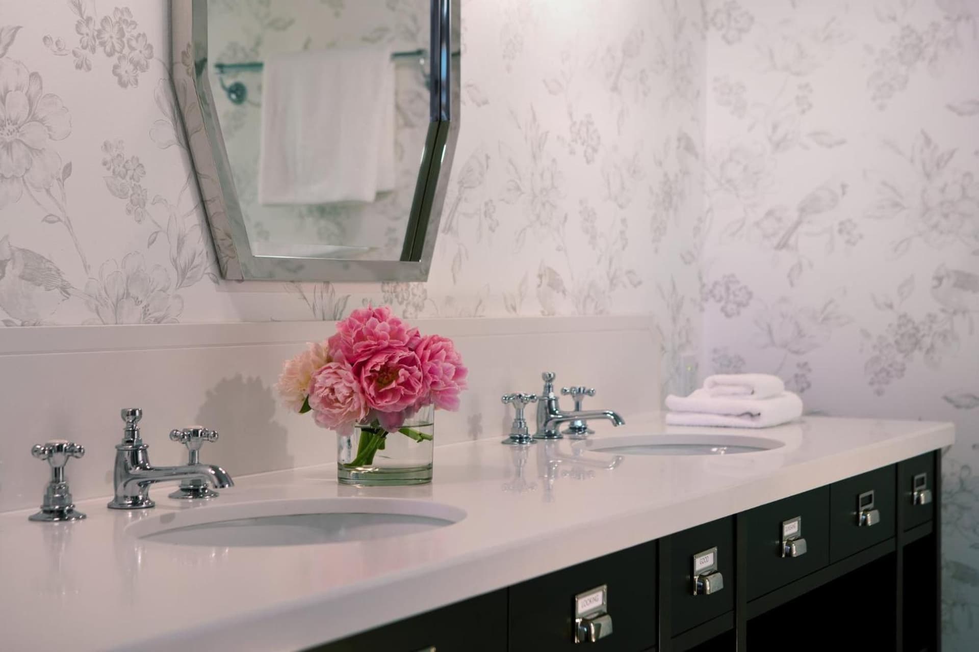 Kimpton Cardinal Hotel by IHG gallery photo in Winston-Salem, NC — image 9