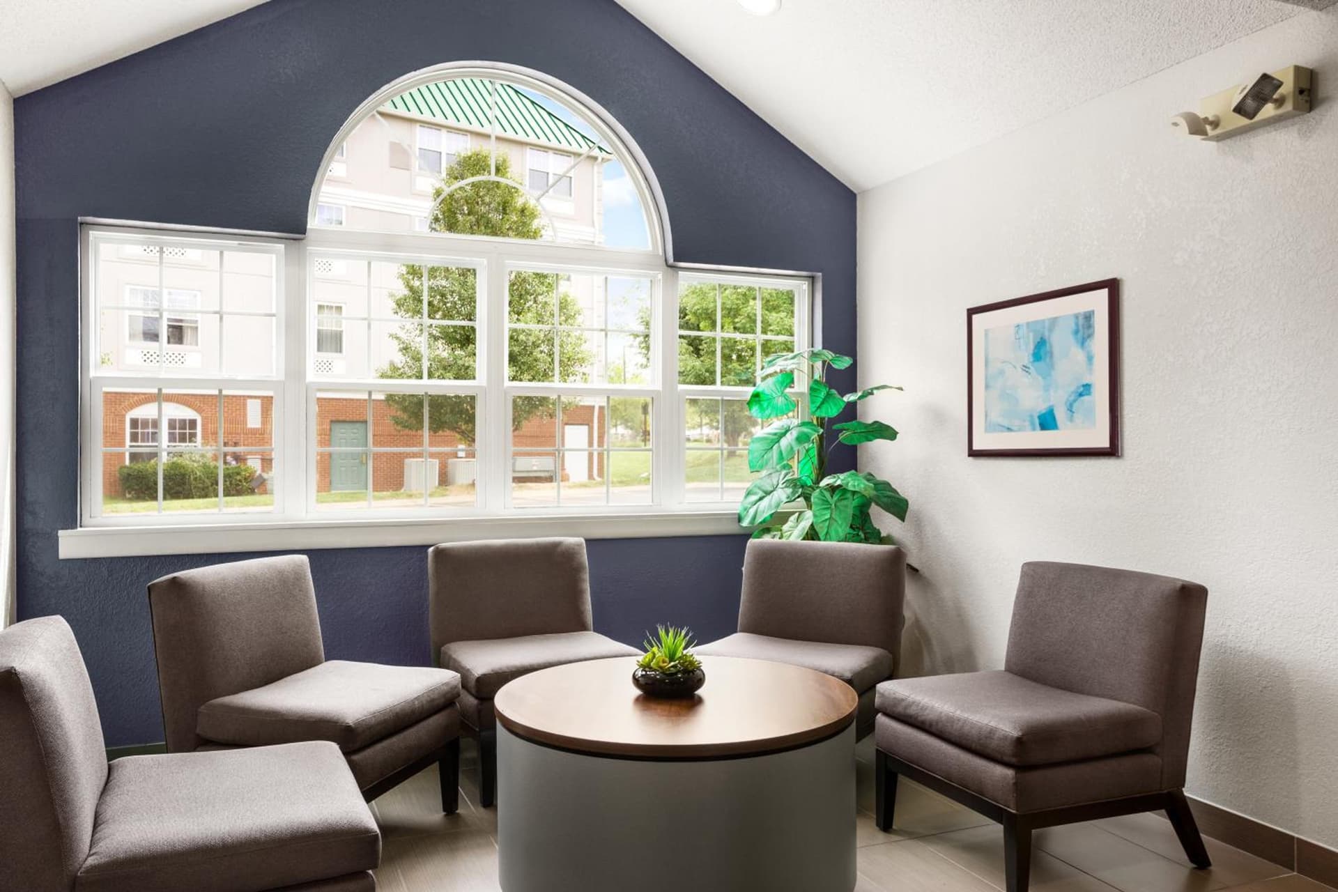 Microtel Inn By Wyndham Louisville East property views in Louisville, KY — gallery photo 3
