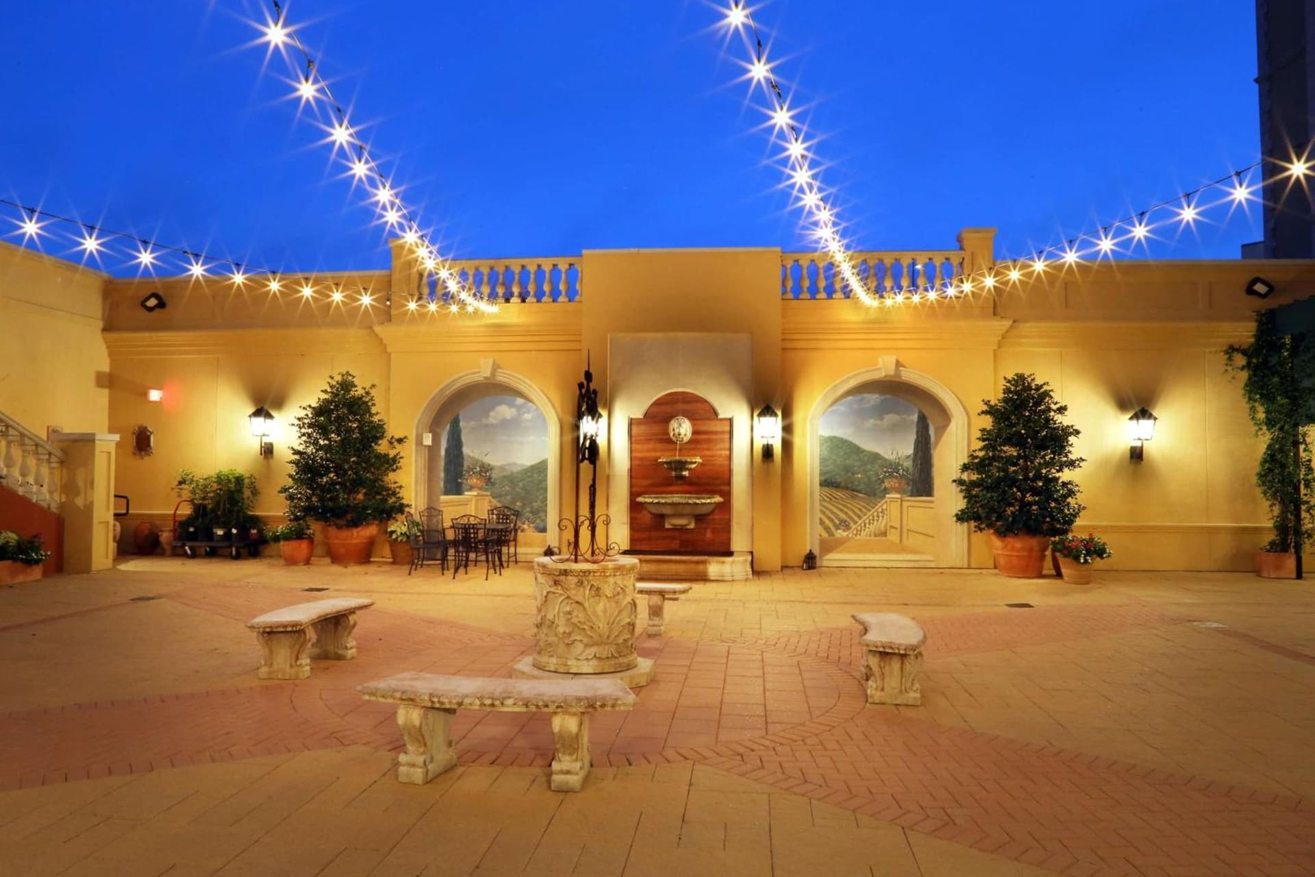Hotel Viata property views in Austin, TX — gallery photo 3