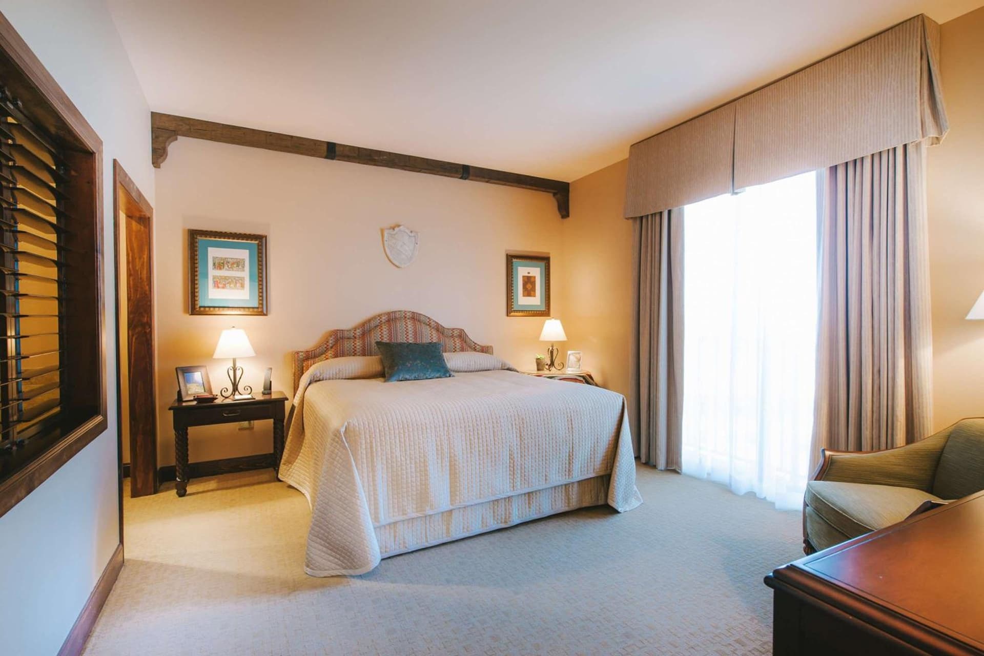 Hotel Viata gallery photo in Austin, TX — image 32