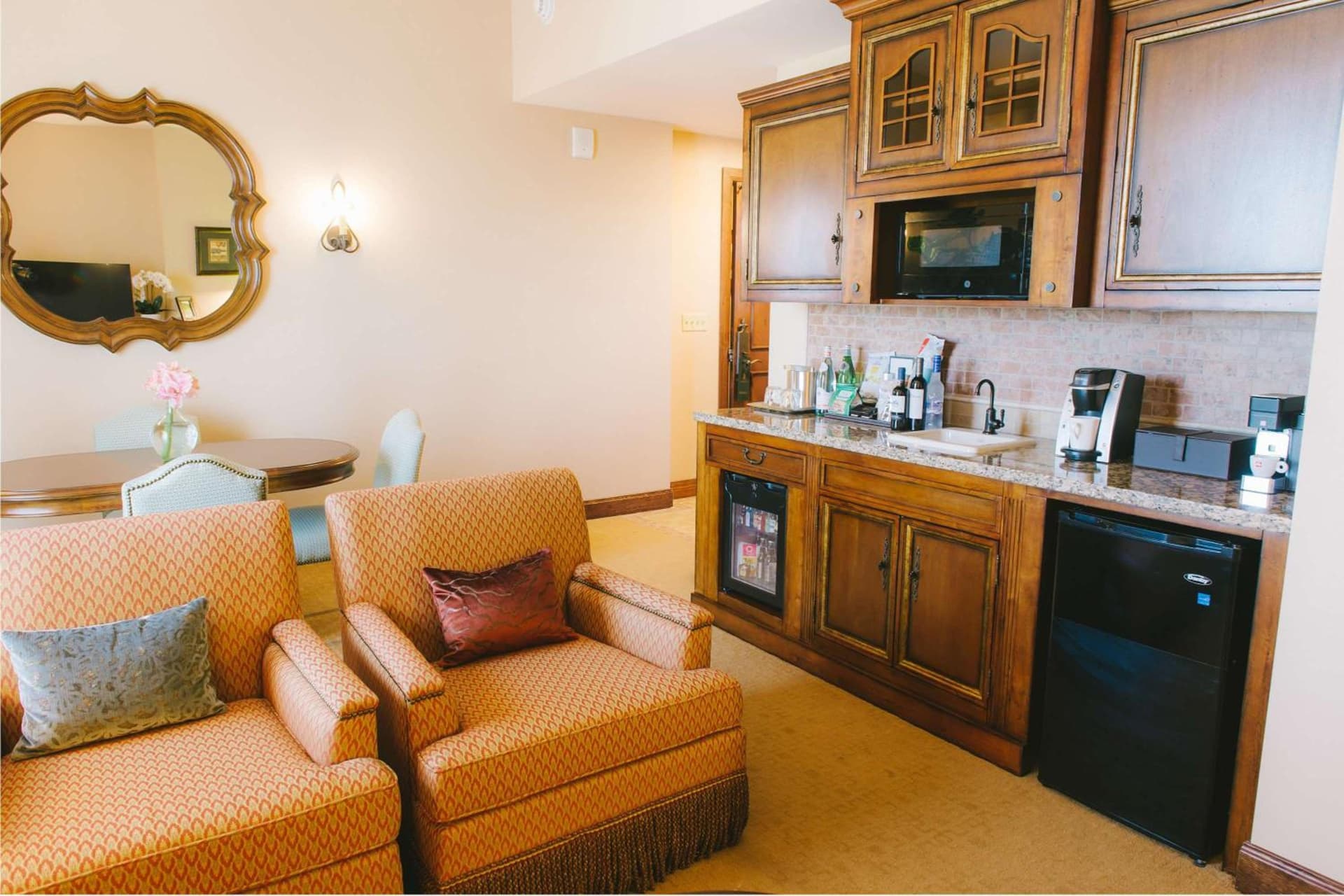 Hotel Viata gallery photo in Austin, TX — image 38