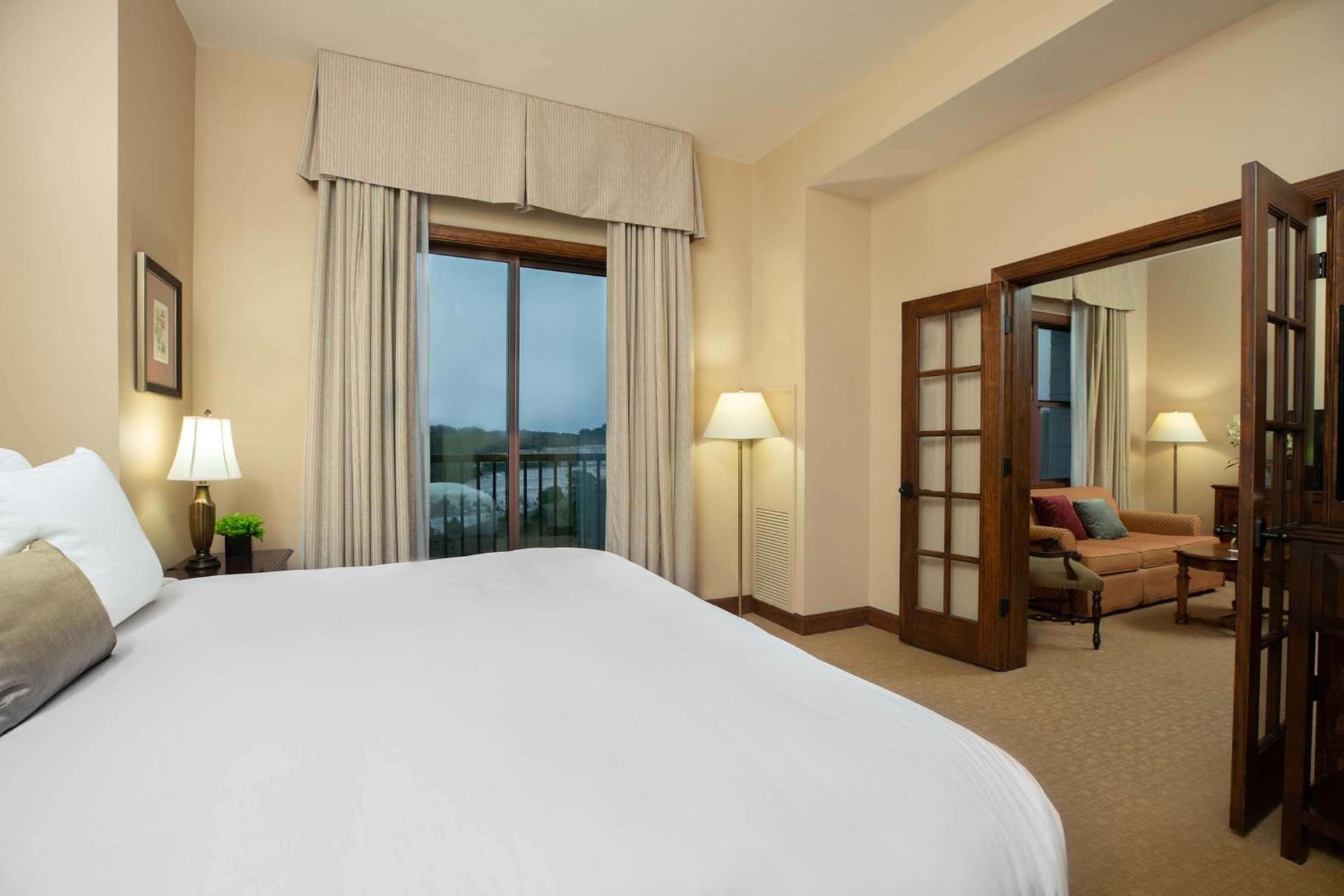 Hotel Viata gallery photo in Austin, TX — image 7