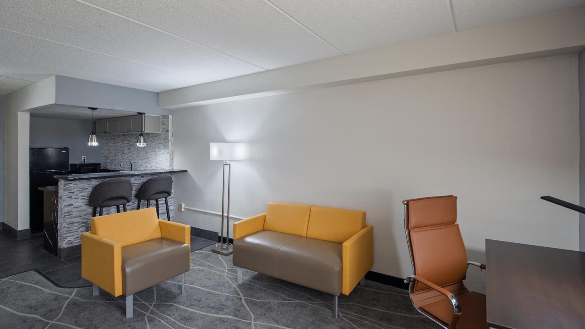 Clarion Pointe Jacksonville near Camp Lejeune gallery photo in Jacksonville, NC — image 8