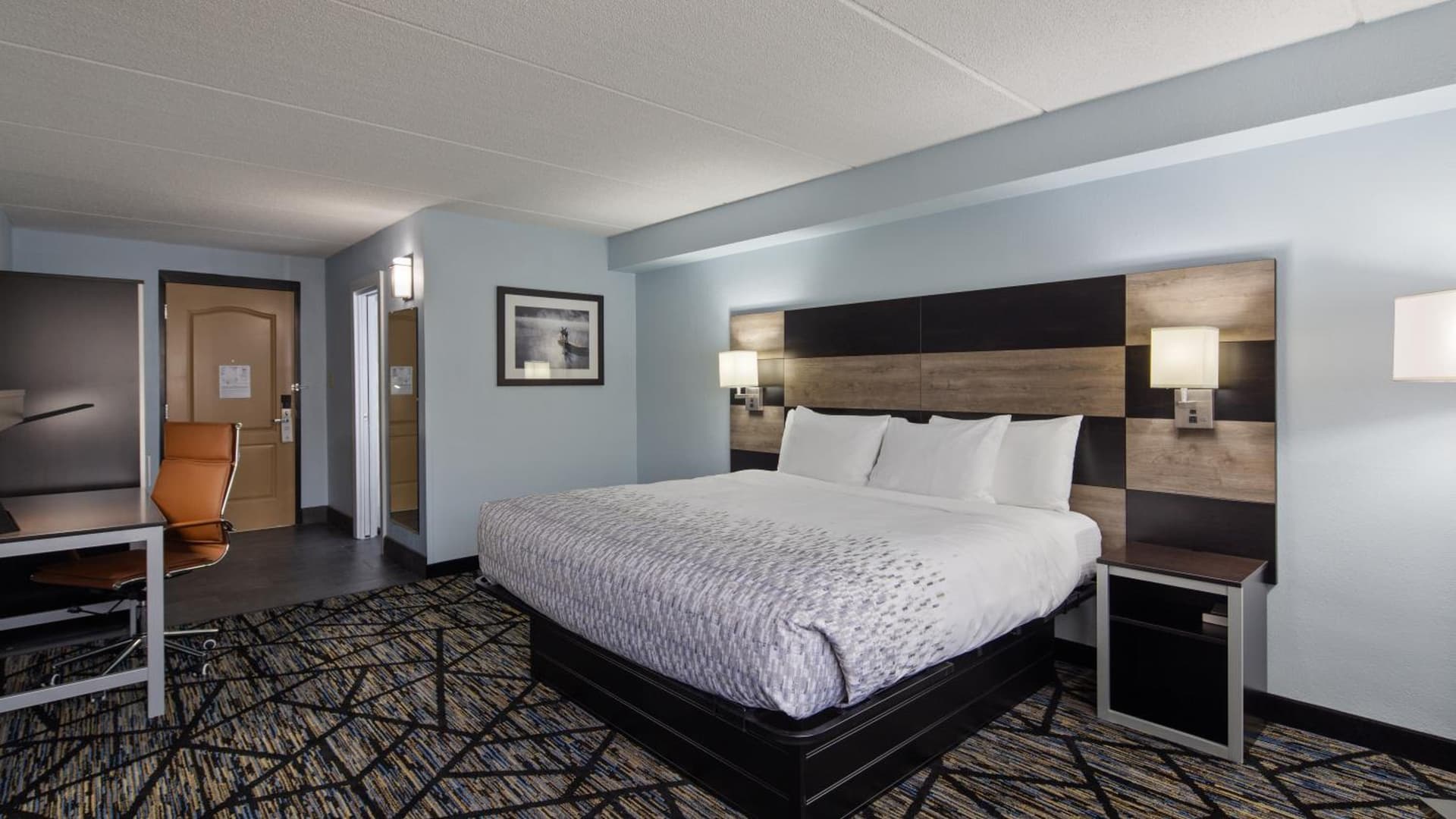 Clarion Pointe Jacksonville near Camp Lejeune gallery photo in Jacksonville, NC — image 26