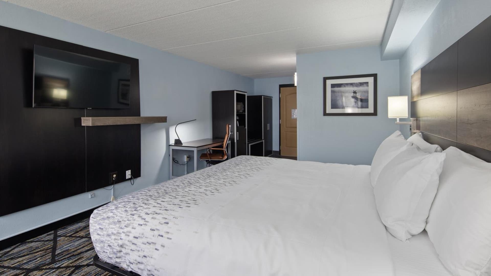 Clarion Pointe Jacksonville near Camp Lejeune gallery photo in Jacksonville, NC — image 13