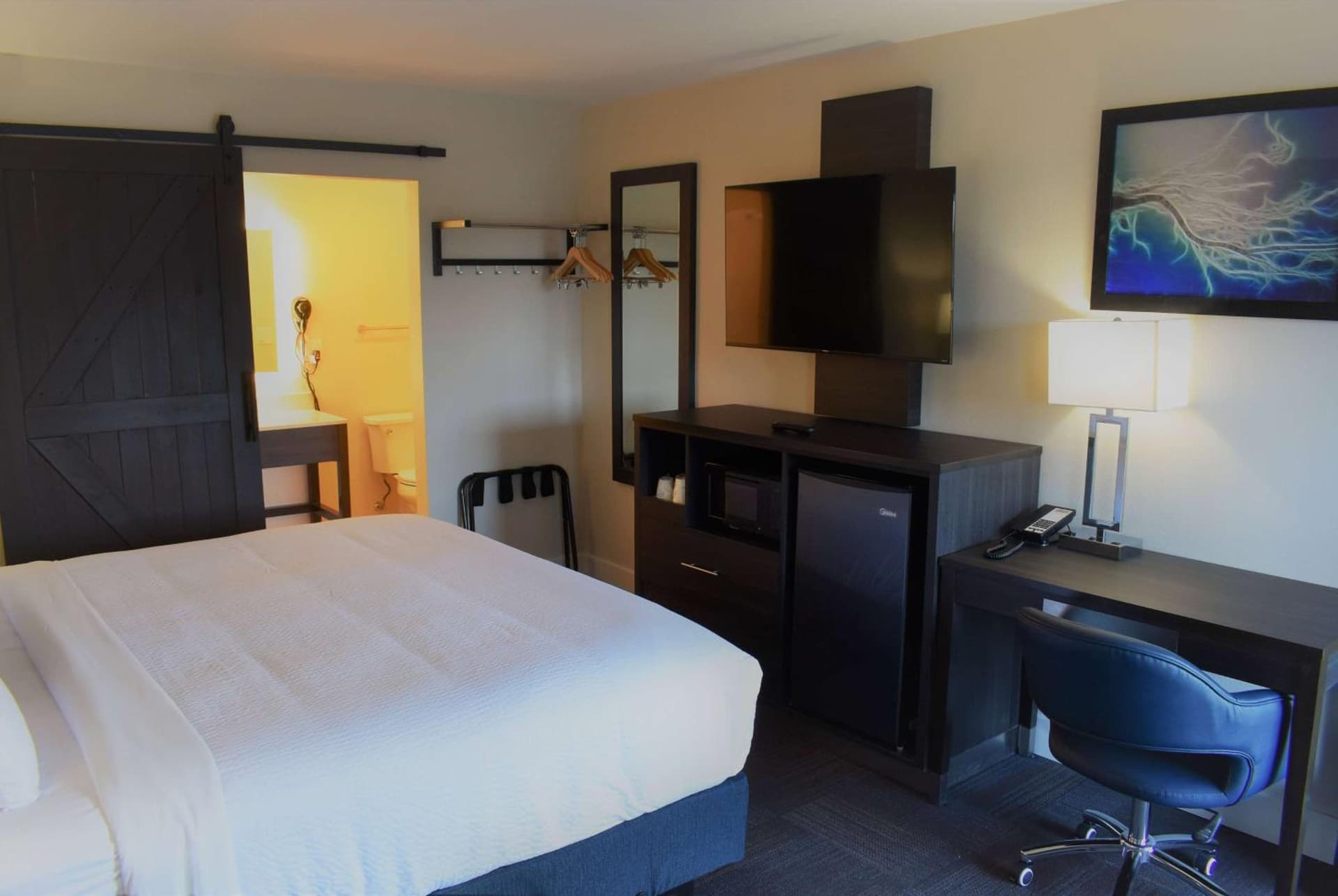 Travelodge by Wyndham Santa Rosa Wine Country gallery photo in Santa Rosa, CA — image 8