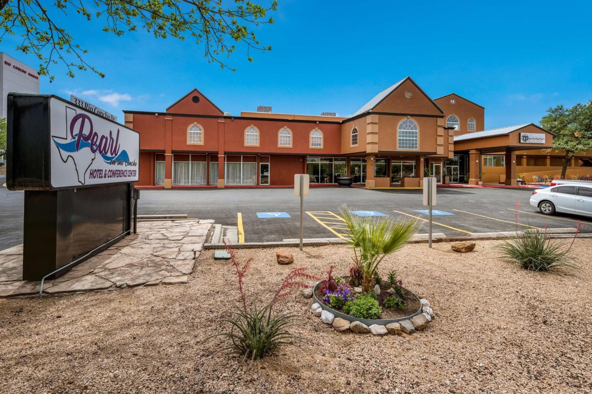Pearl on the Concho gallery photo in San Angelo, TX — image 5