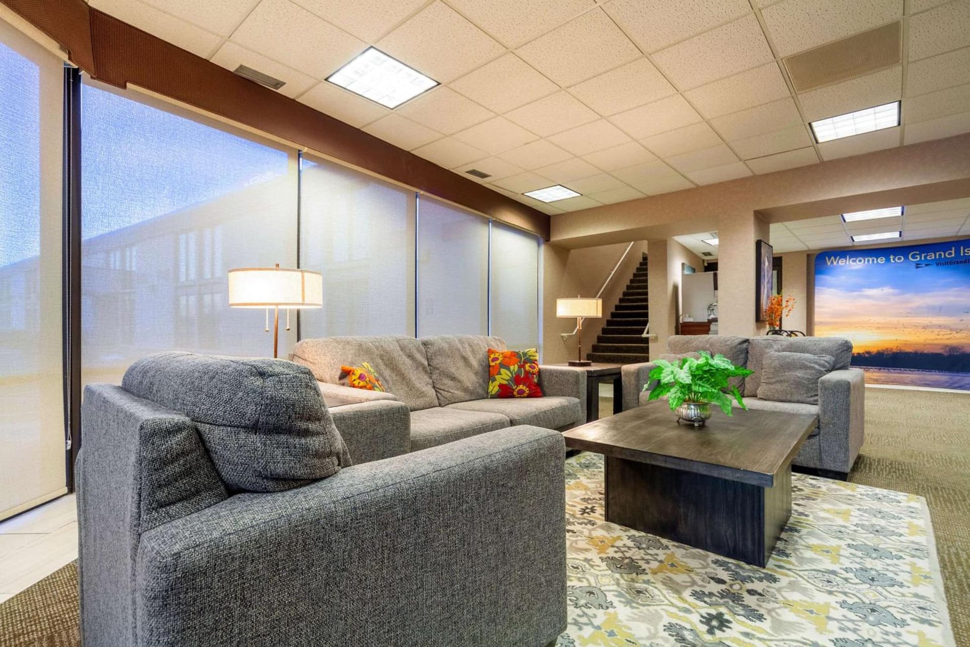 Suburban Studios I-80 Grand Island property views in Doniphan, NE — gallery photo 3