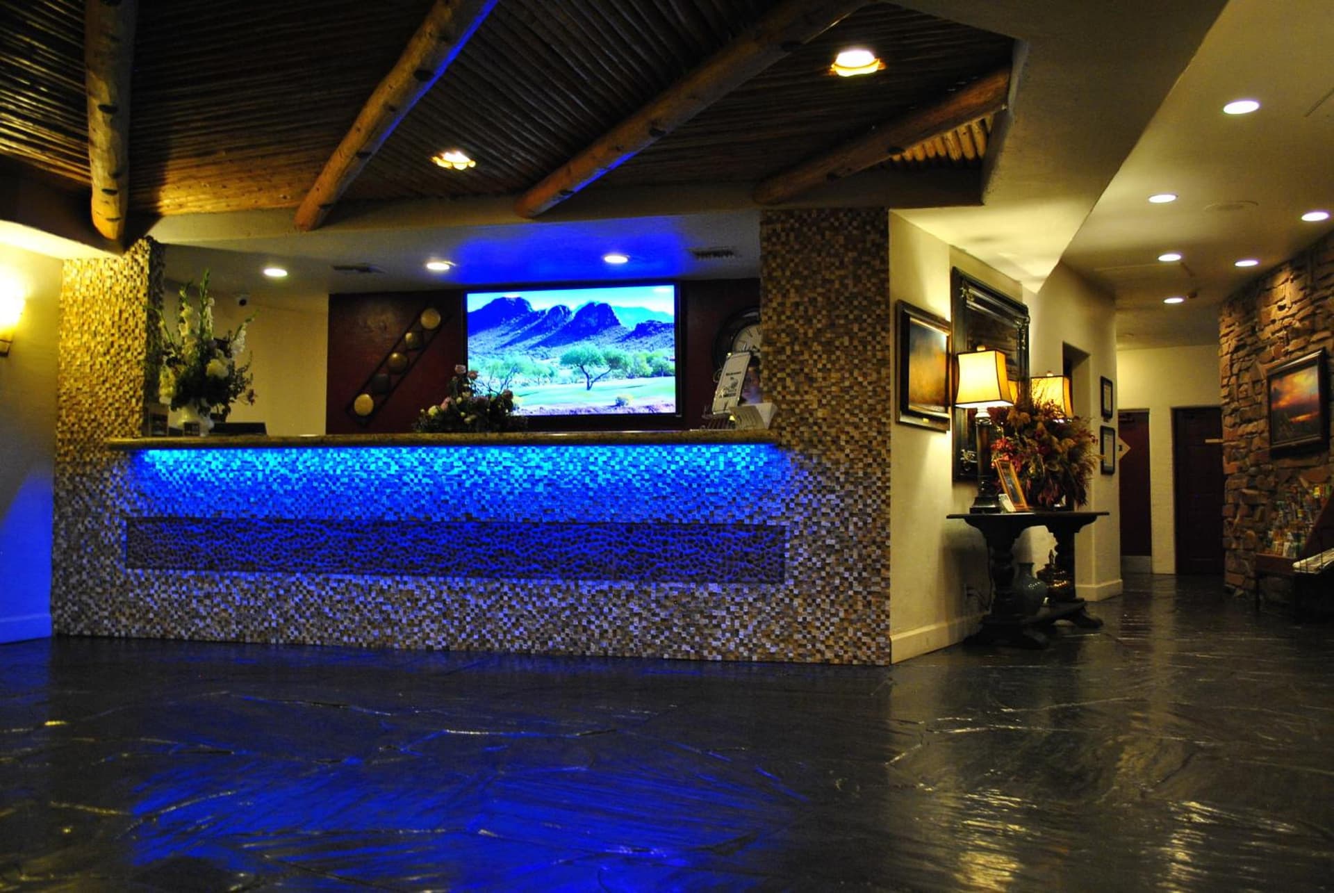 Gold Canyon Golf Resort interior in Gold Canyon, AZ — gallery photo 2