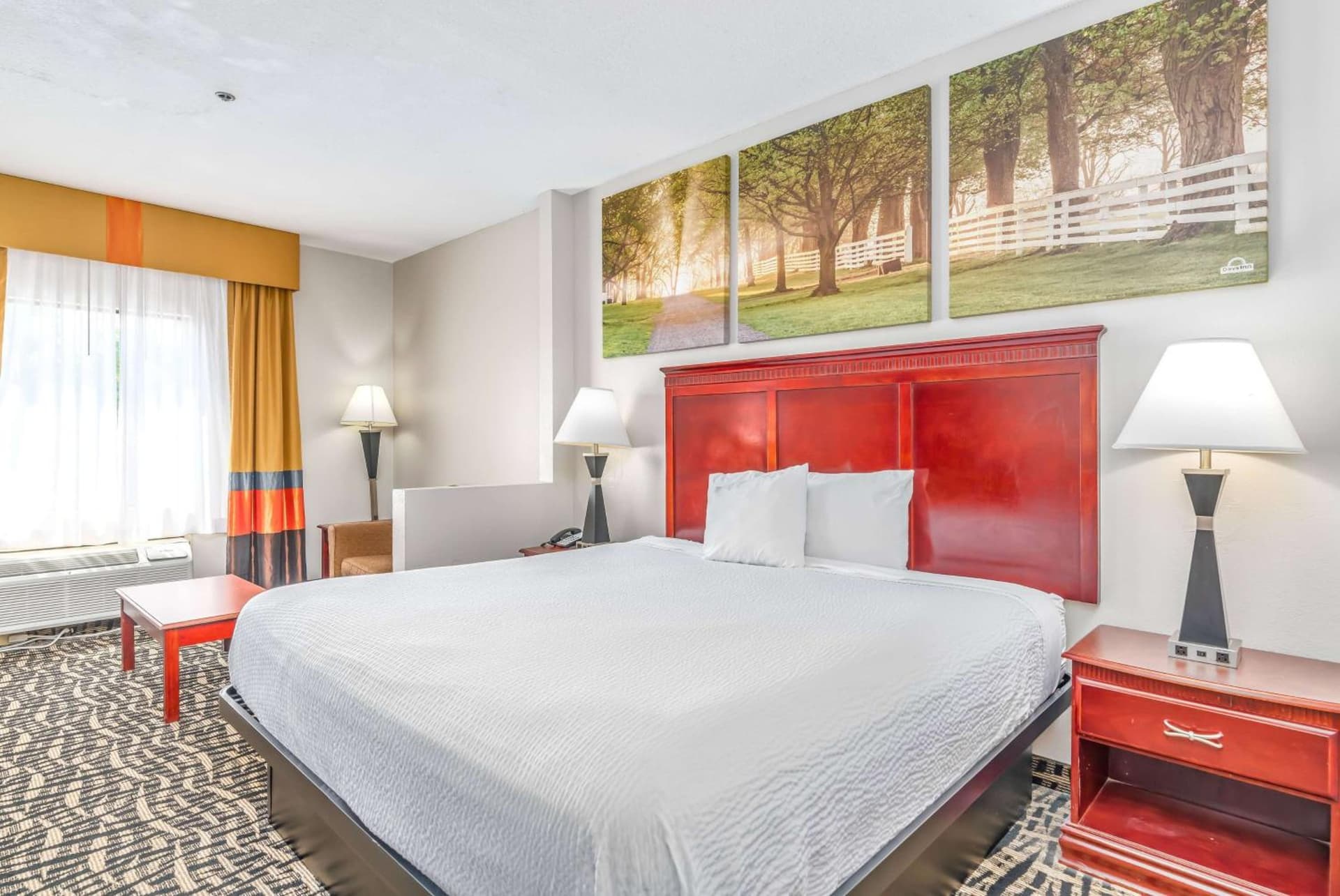 Days Inn & Suites by Wyndham Prattville-Montgomery gallery photo in Prattville, AL — image 5