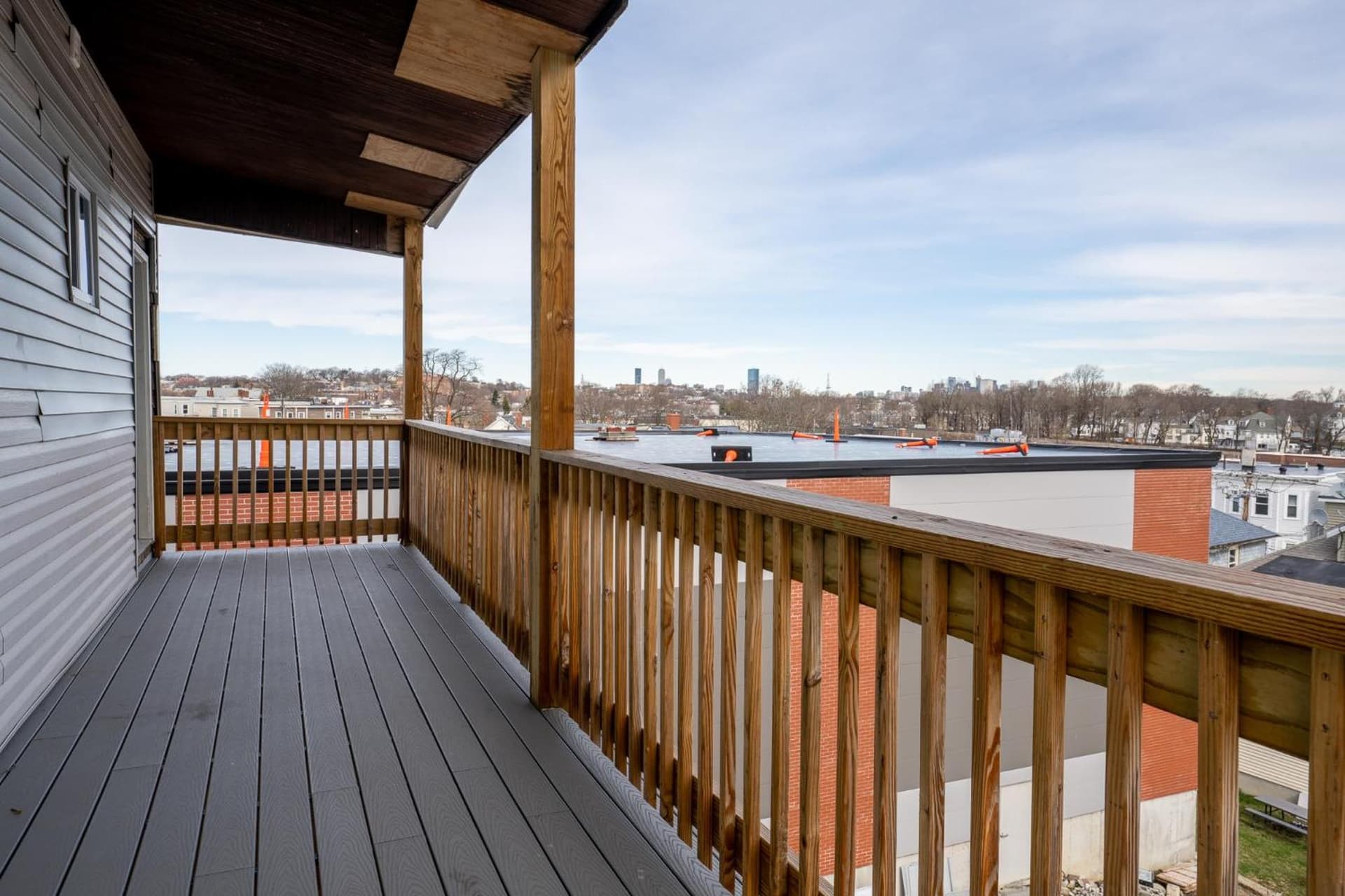 4BR Dorchester Home - Near Marina Bay & Parks - Sun-Filled Summer Getaway 90-3 property views in Boston, MA — gallery photo 3