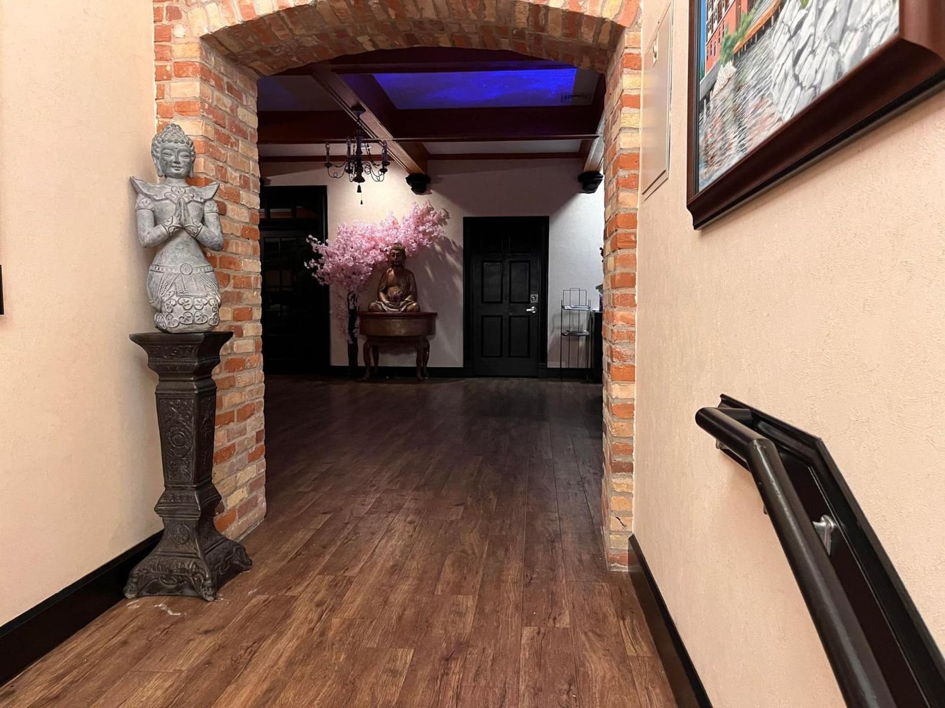 Nuks Executive Suites gallery photo in De Pere, WI — image 47