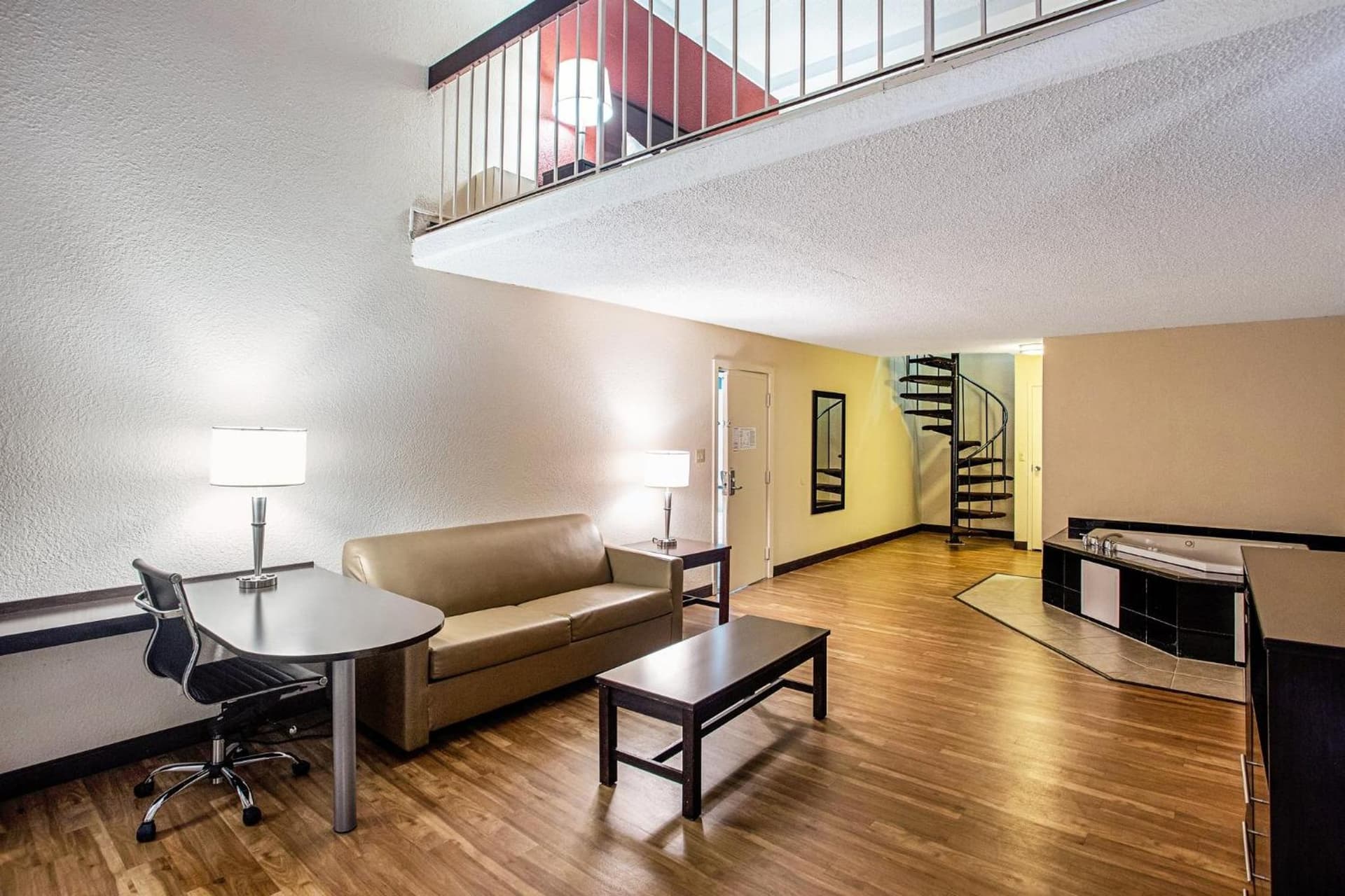 Red Roof Inn PLUS+ Wichita East gallery photo in Wichita, KS — image 23
